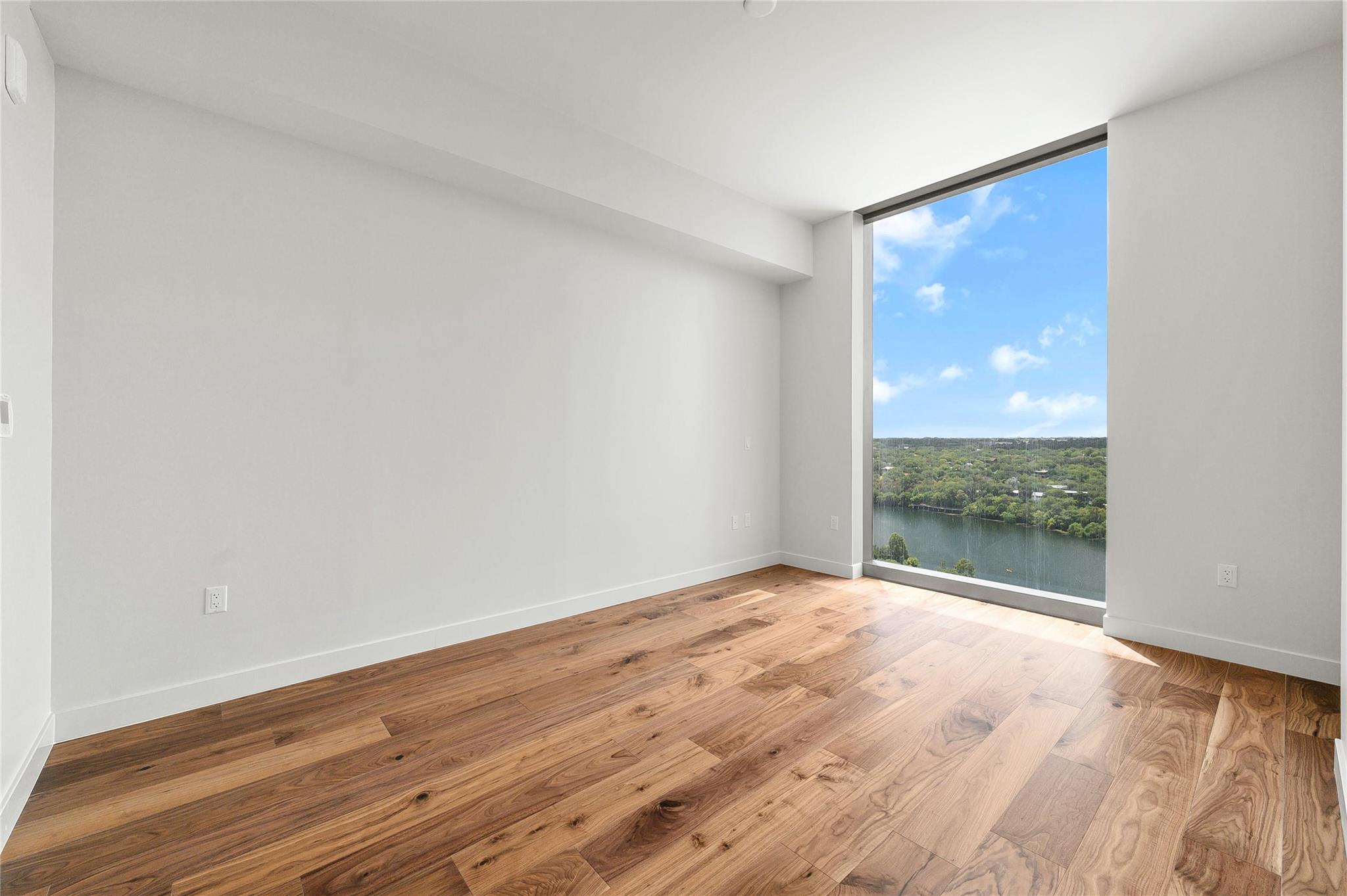 44 East Ave # 1701