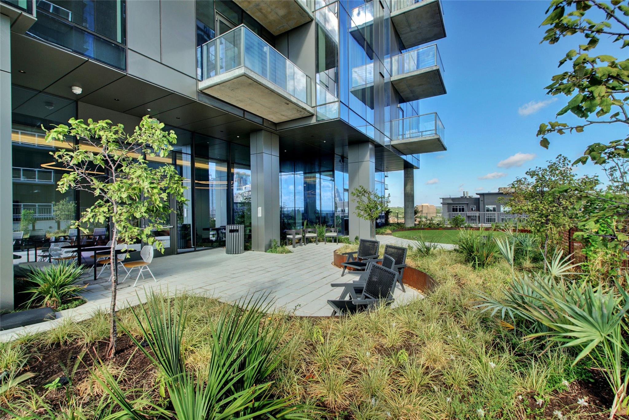 44 East Ave # 1701