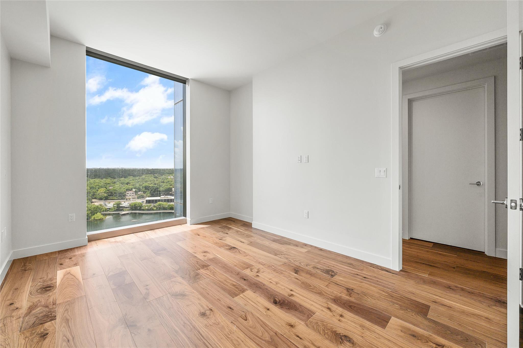 44 East Ave # 1701