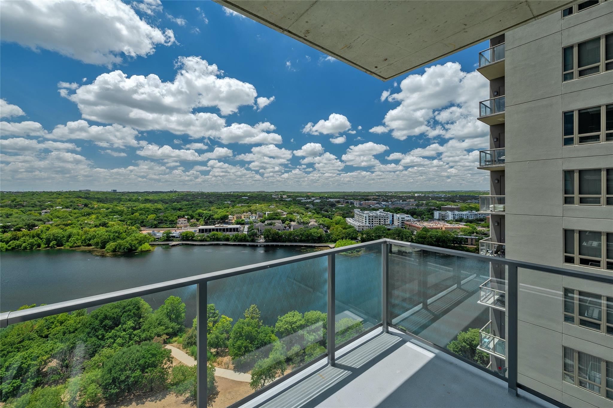 44 East Ave # 1701