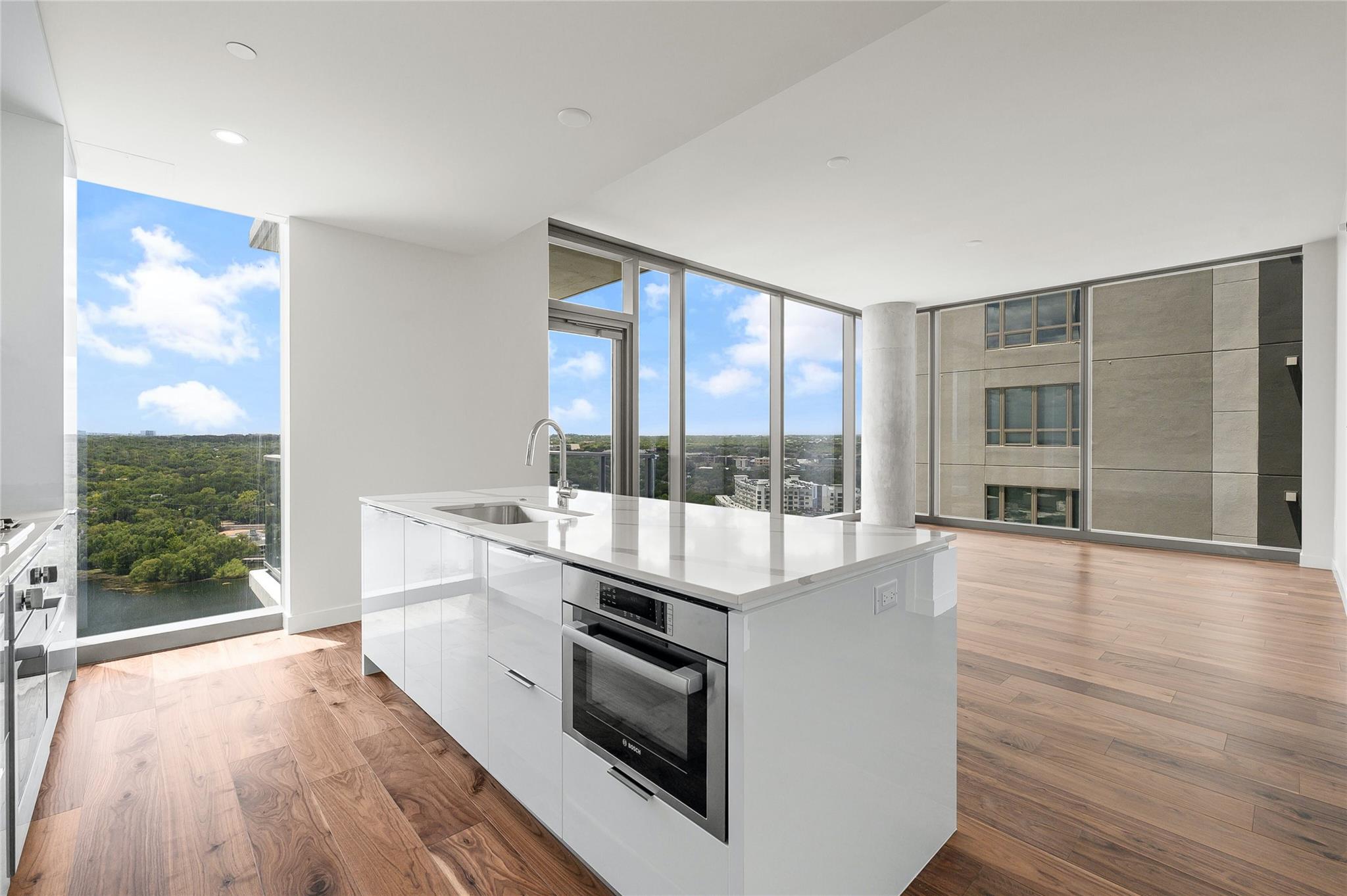 44 East Ave # 1701