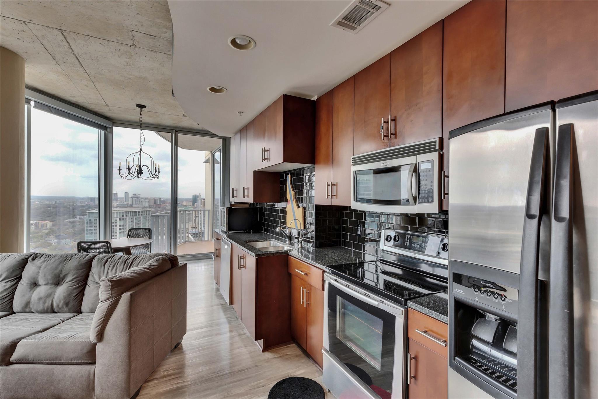 360 Nueces ST # 2910
