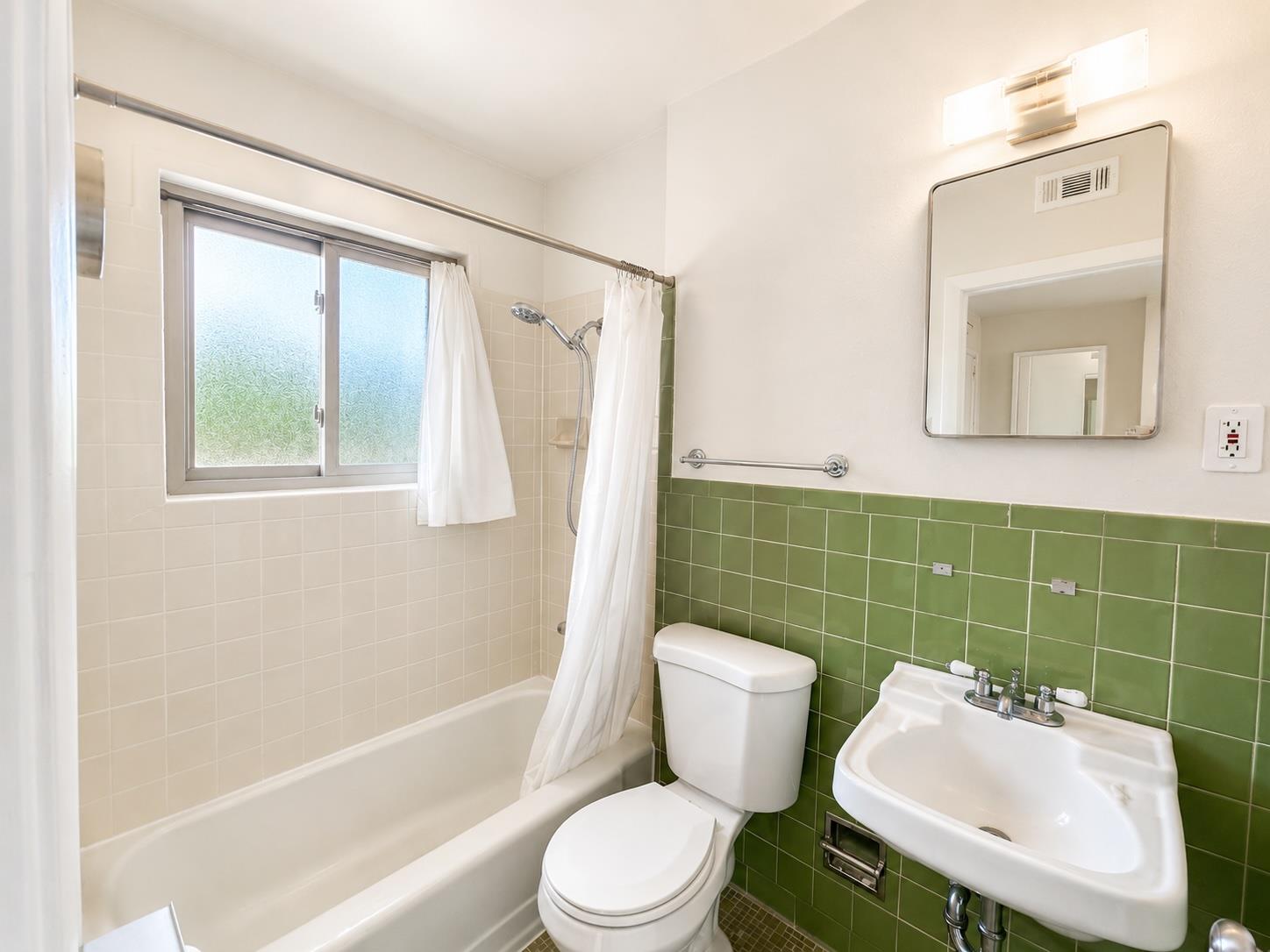 1311 Exposition BLVD # 12