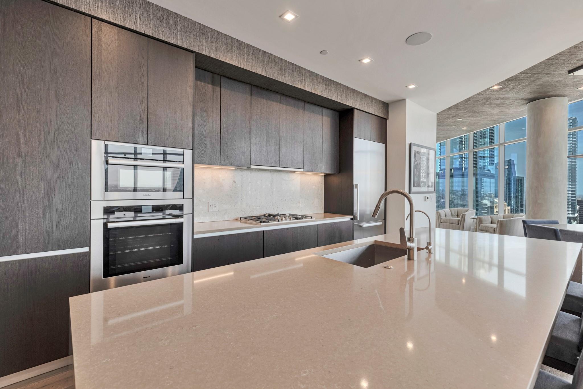 501 West Ave # 3703