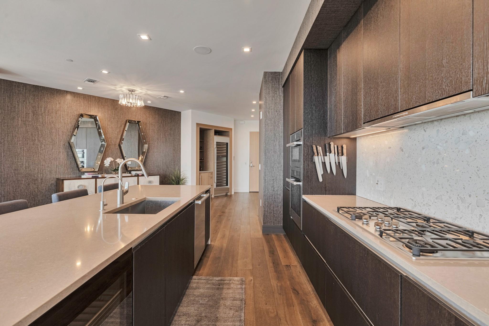 501 West Ave # 3703