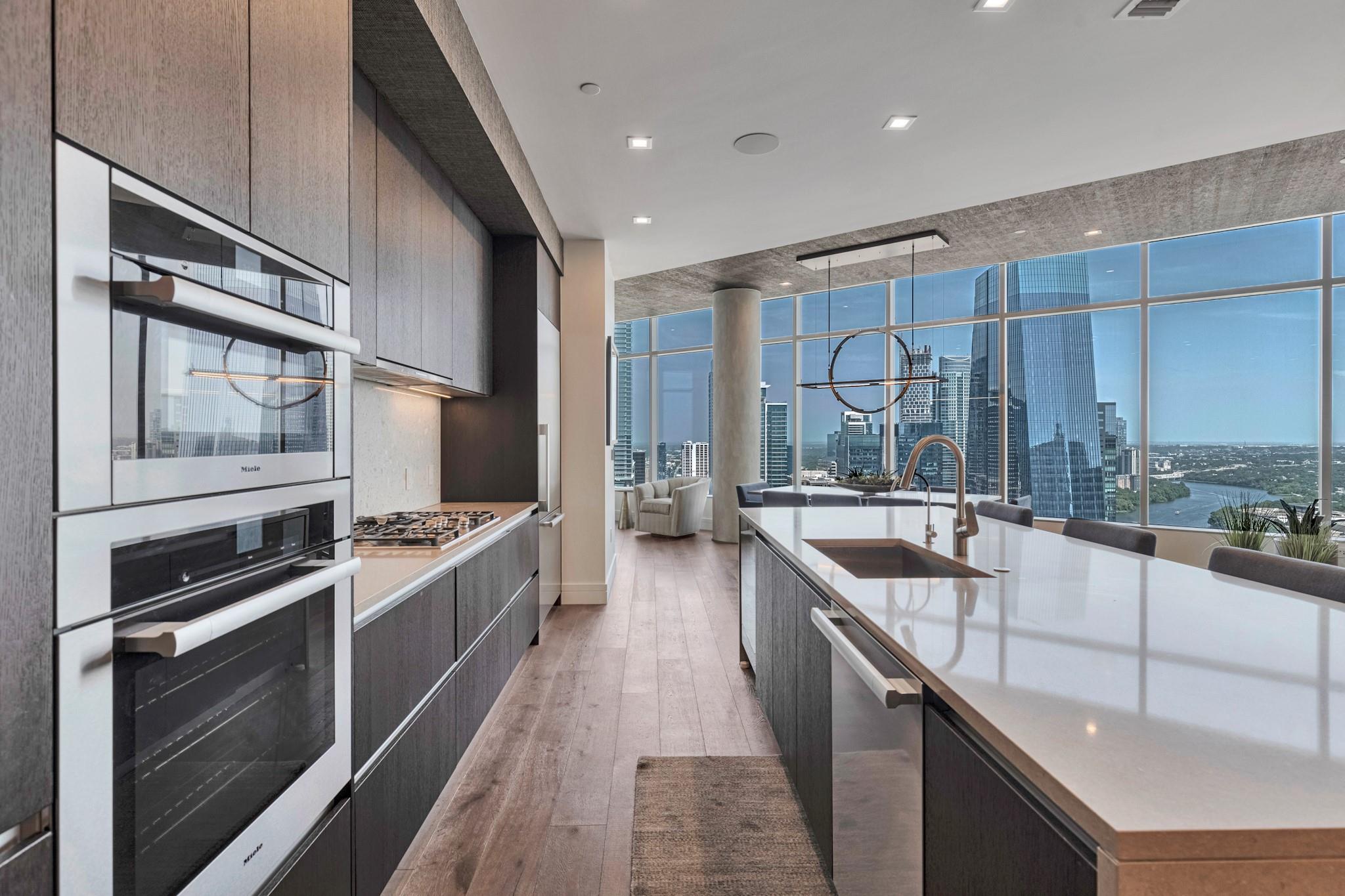 501 West Ave # 3703