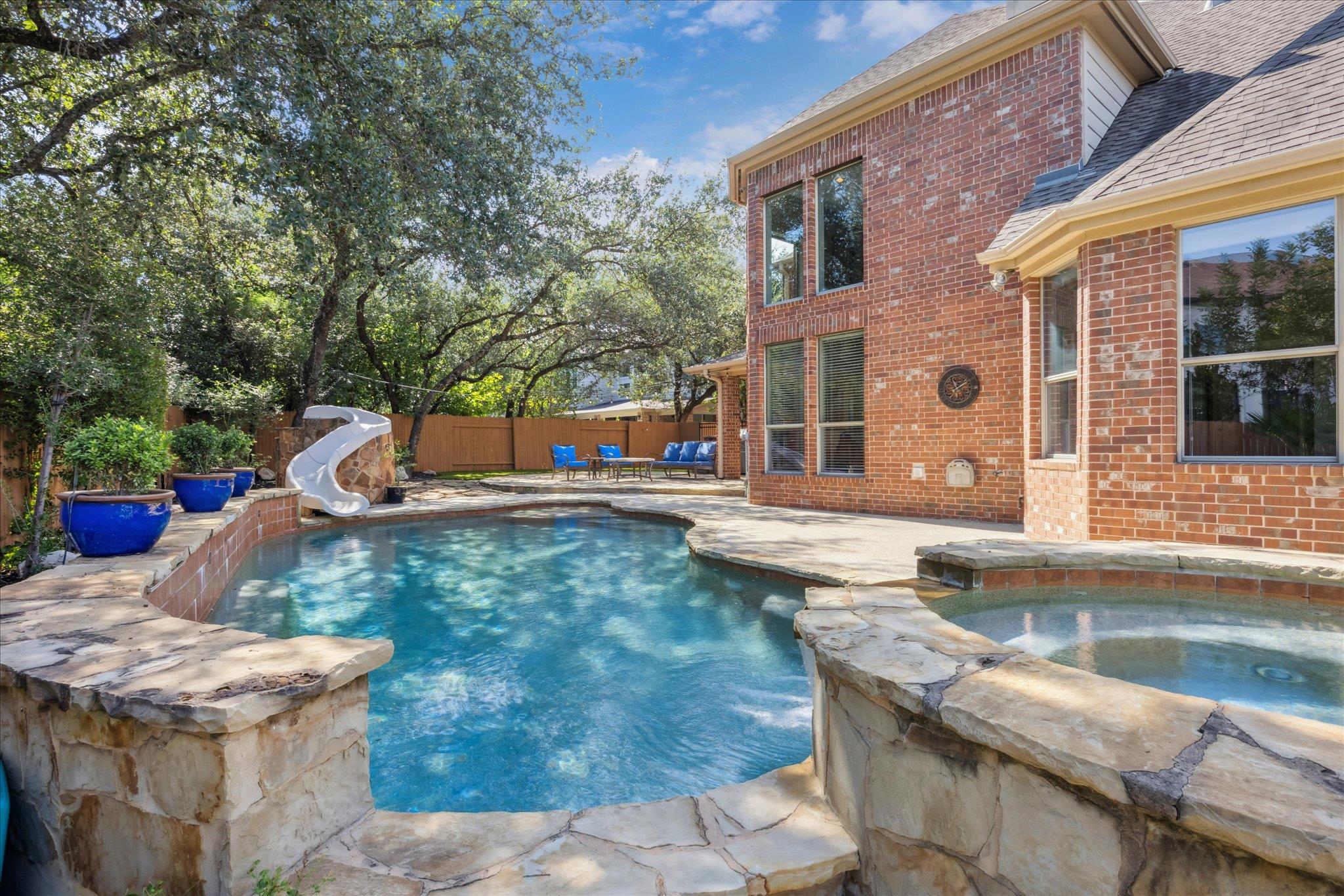 1804 Val Verde DR
