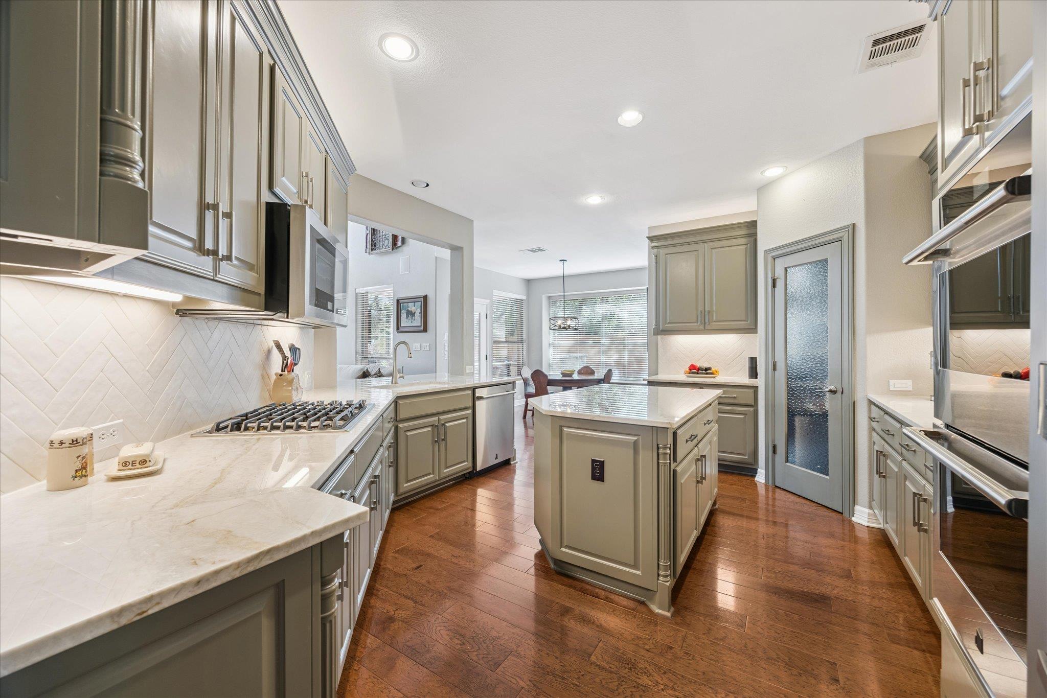 1804 Val Verde DR