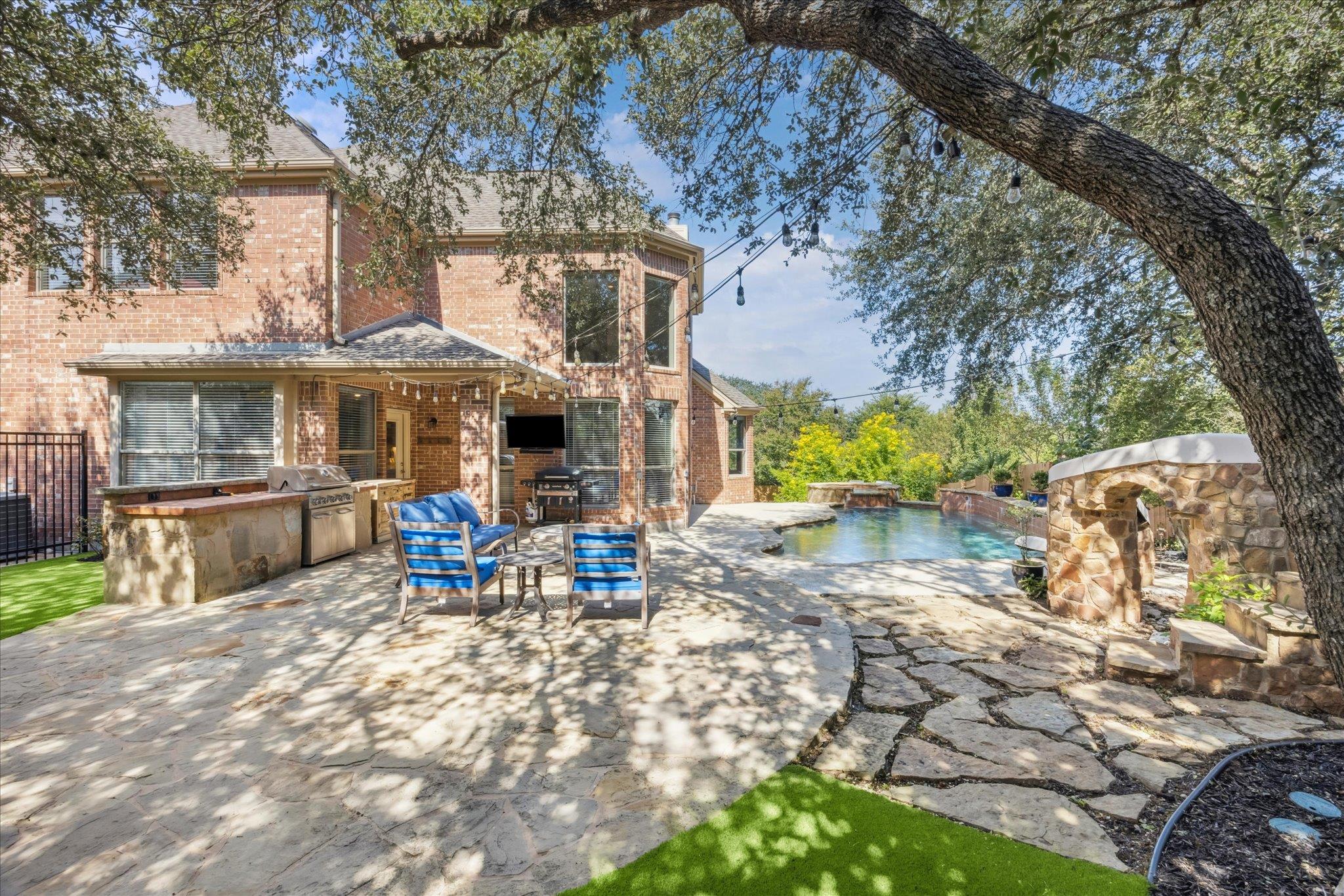 1804 Val Verde DR