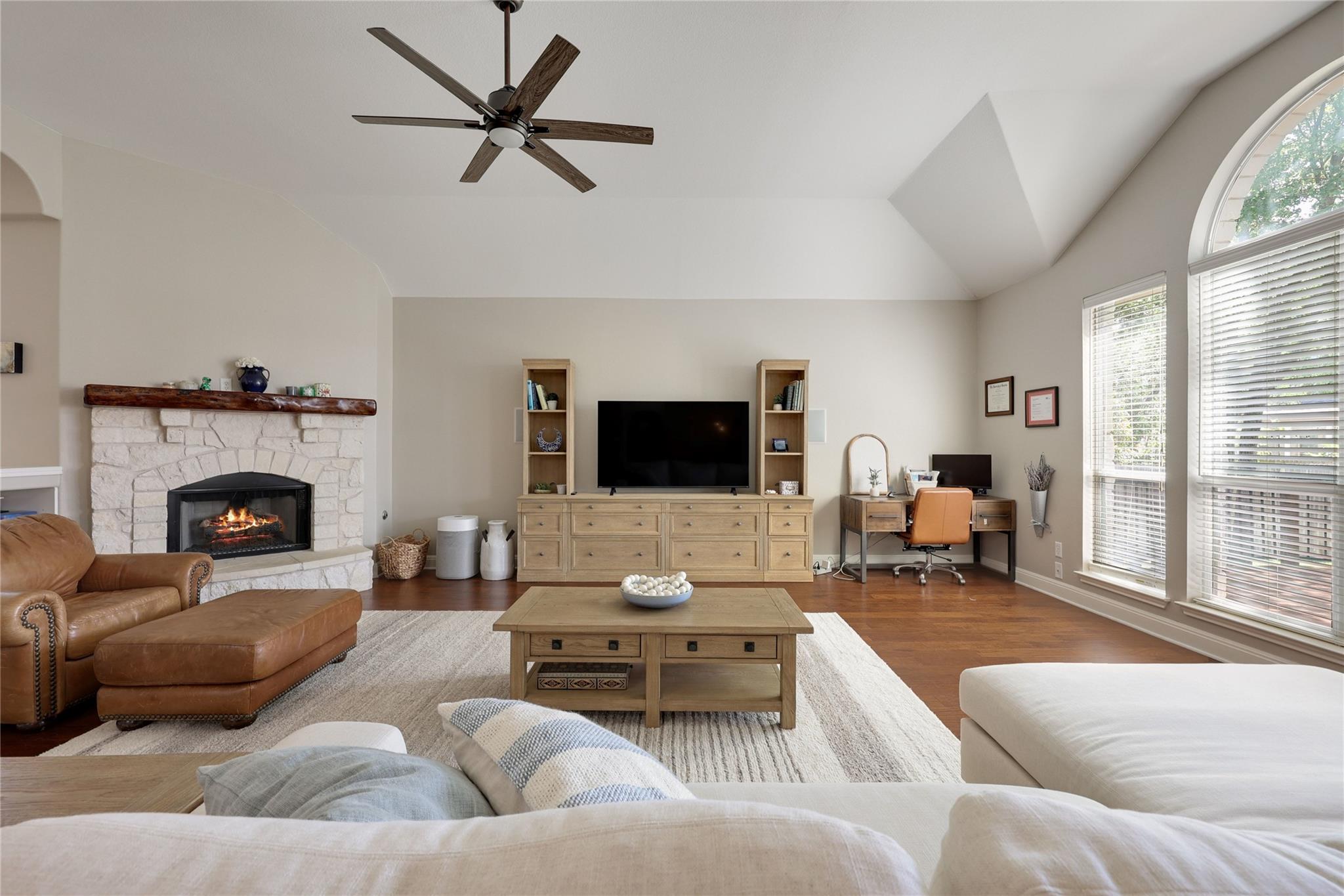 433 Ridgetop BND