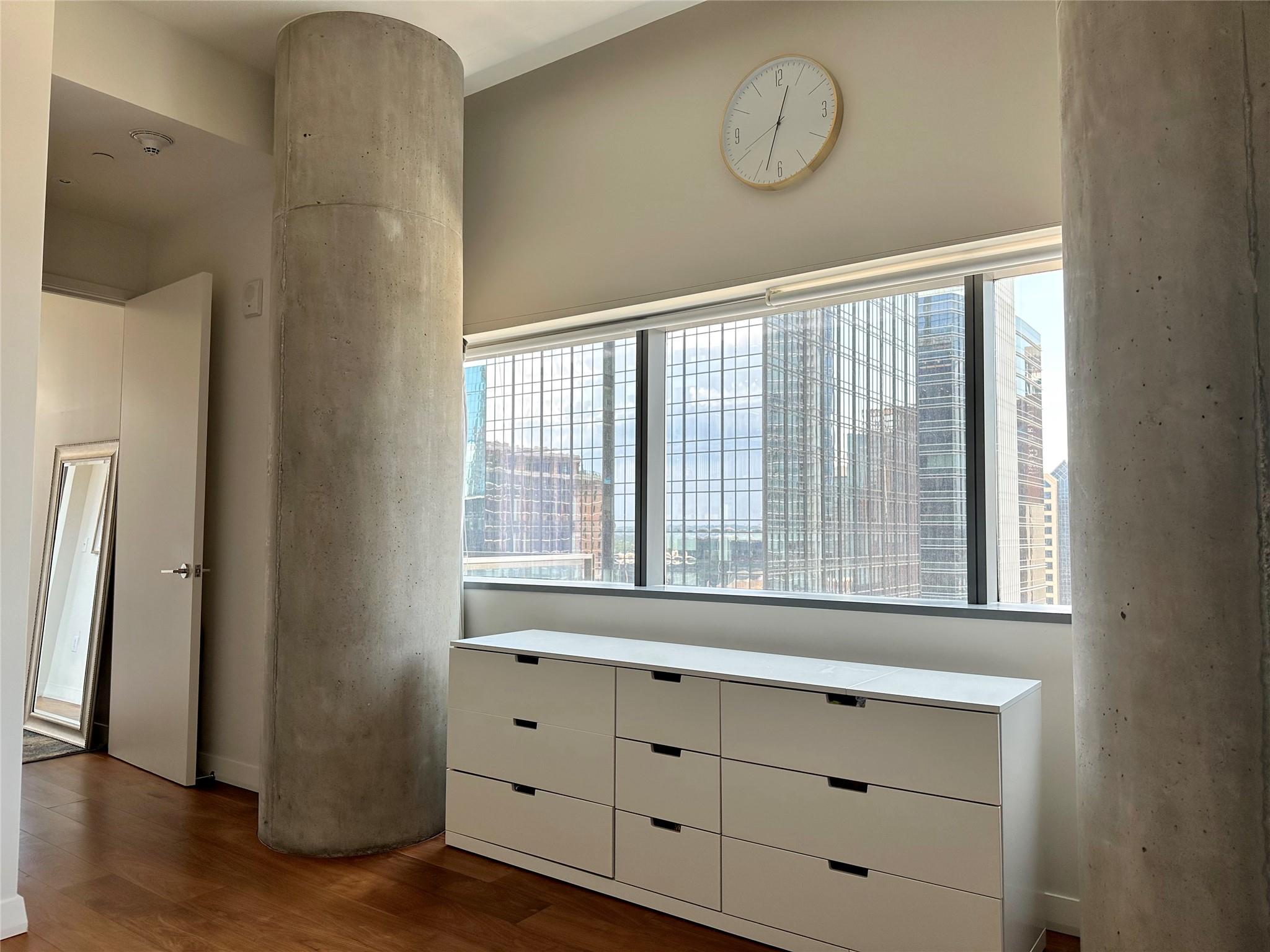 210 Lavaca ST # 2013