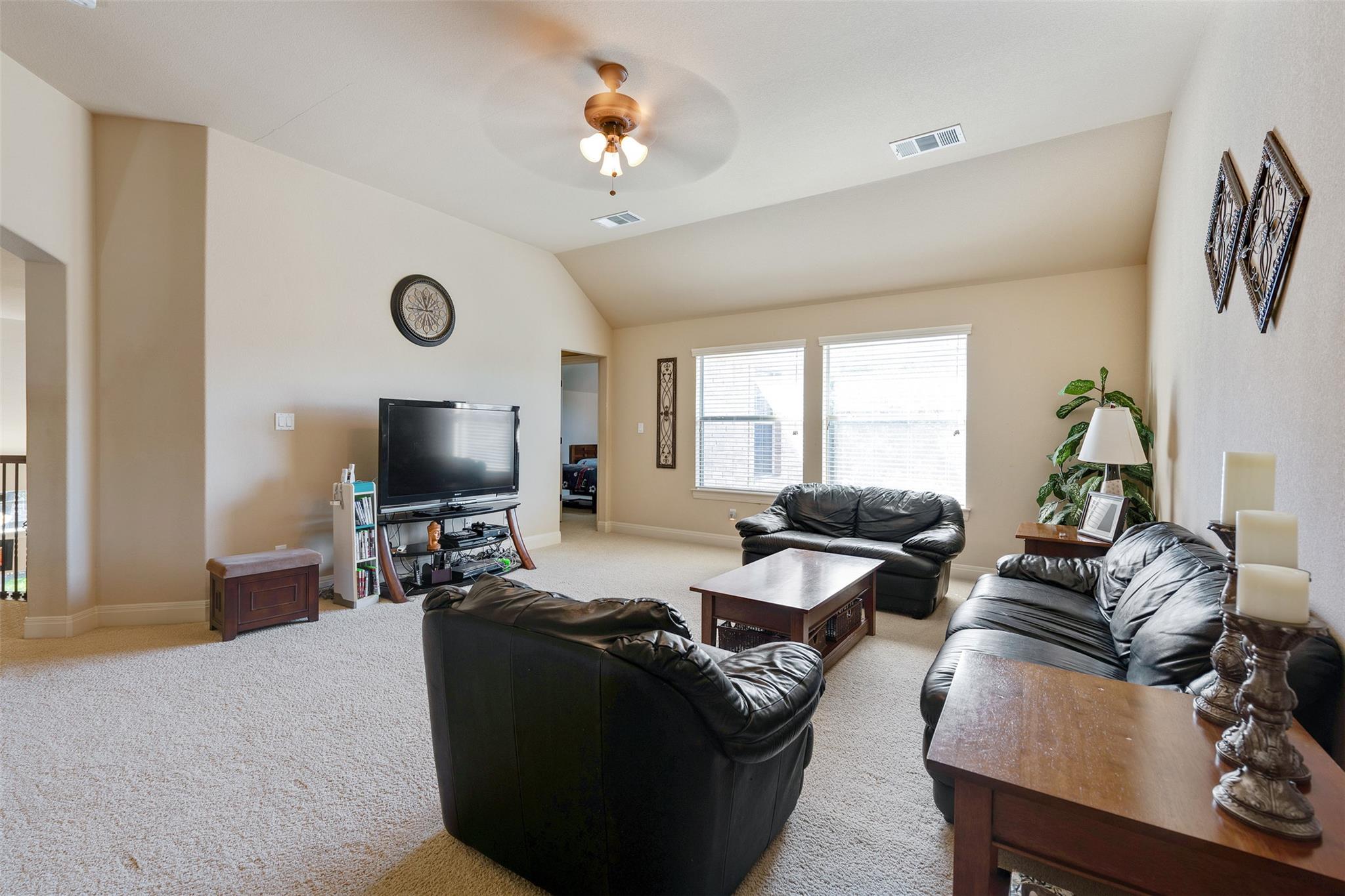 3808 Avery Woods LN