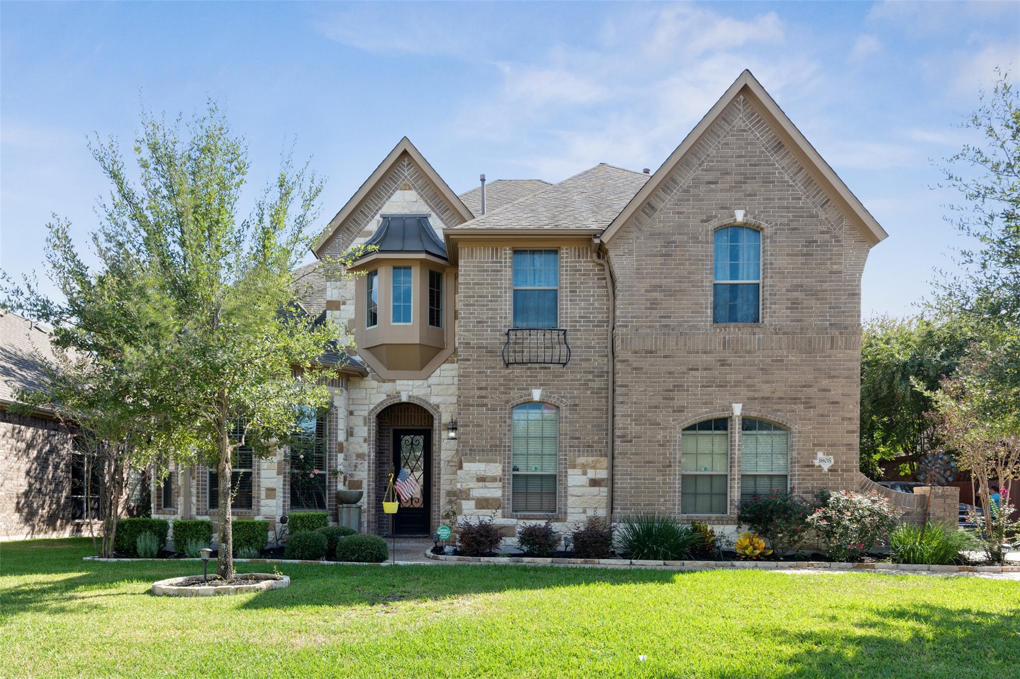 3808 Avery Woods LN