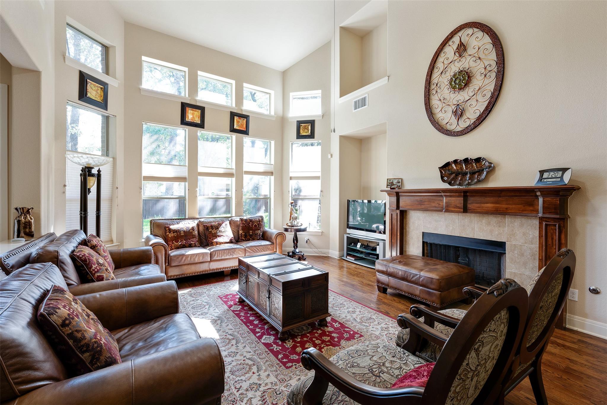 3808 Avery Woods LN