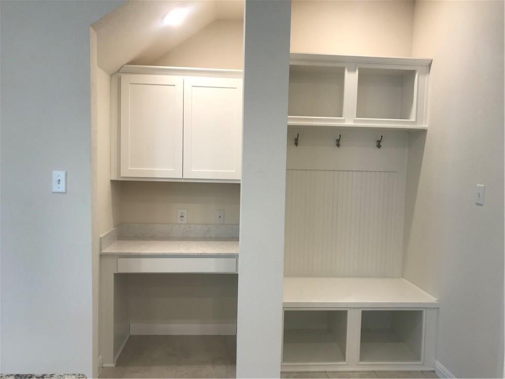 115 Iron Rail RD