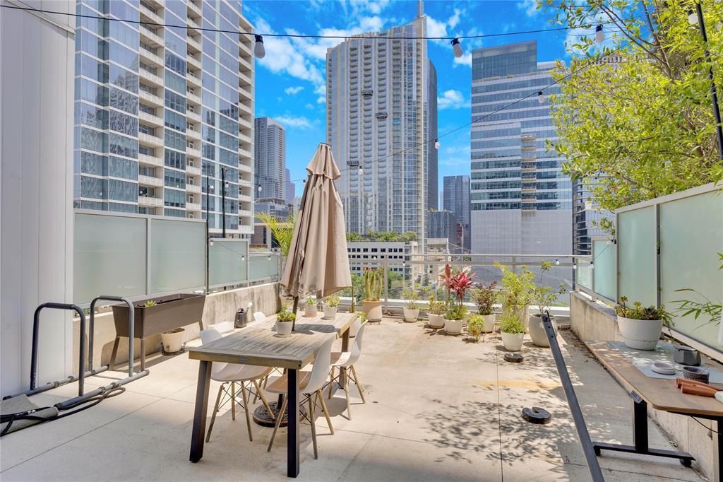 222 West Ave # 1007
