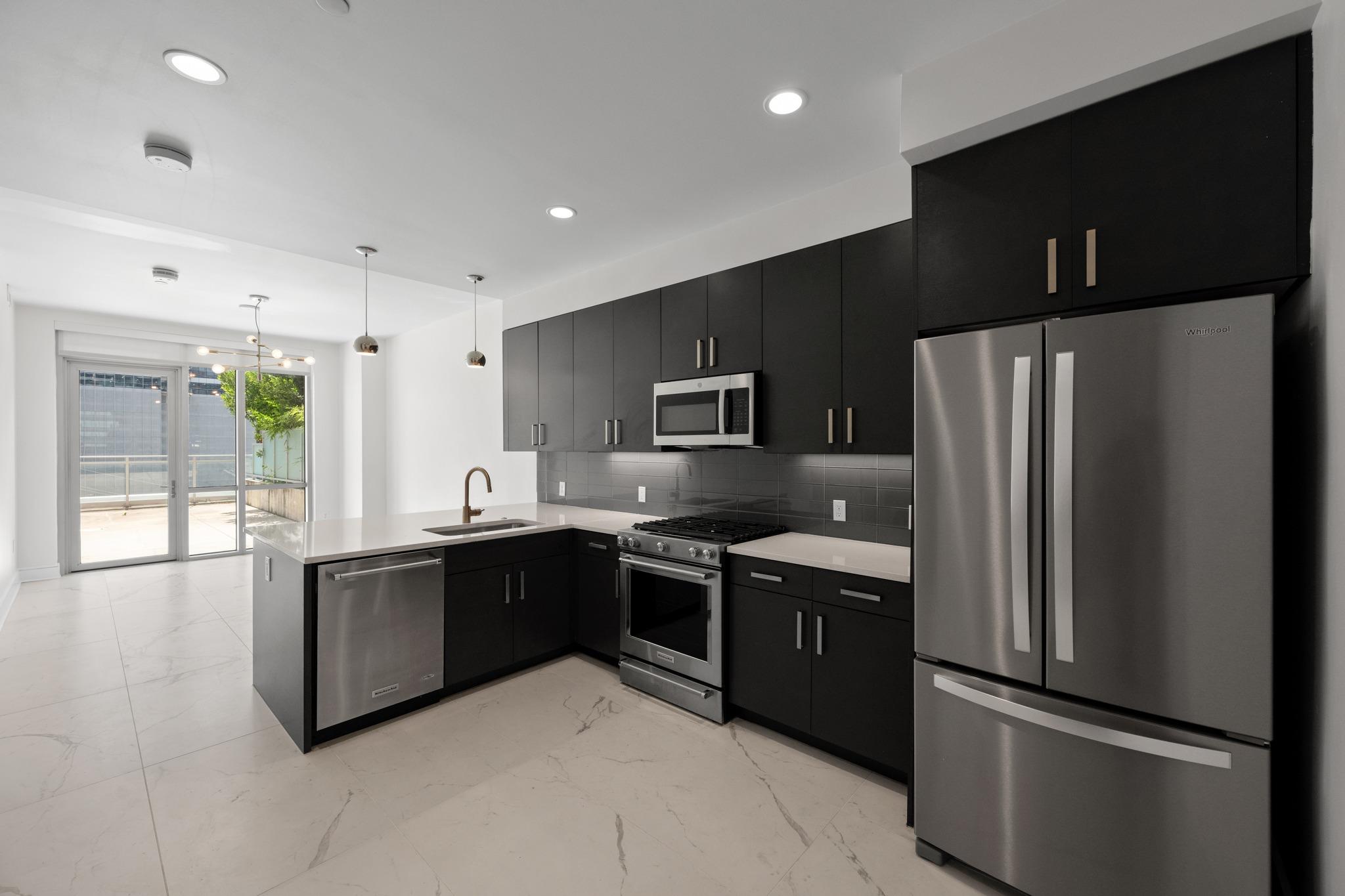 222 West Ave # 1007