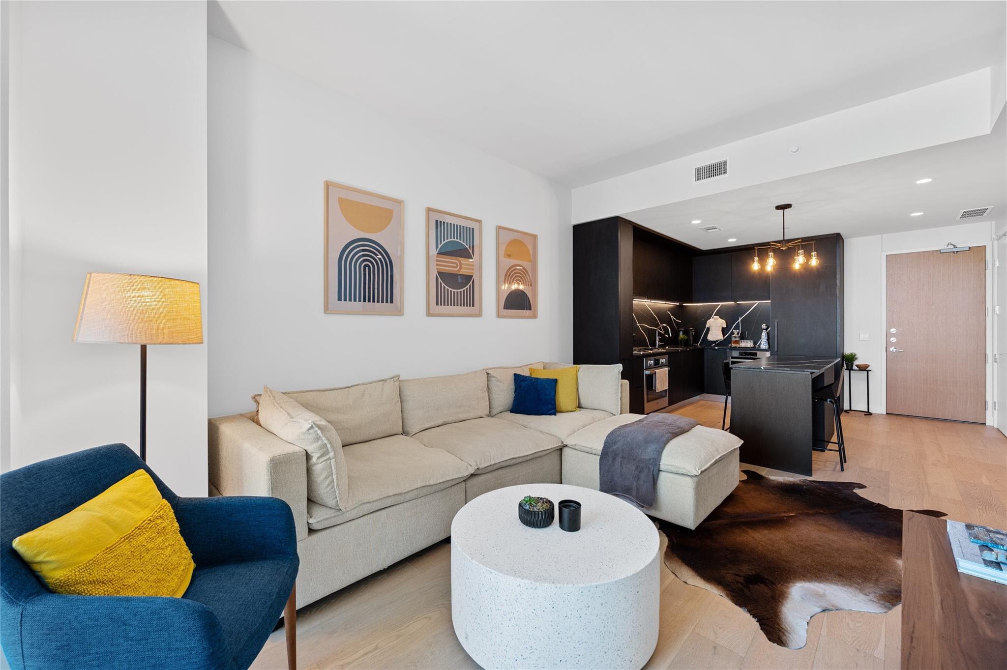44 East Ave # 1404
