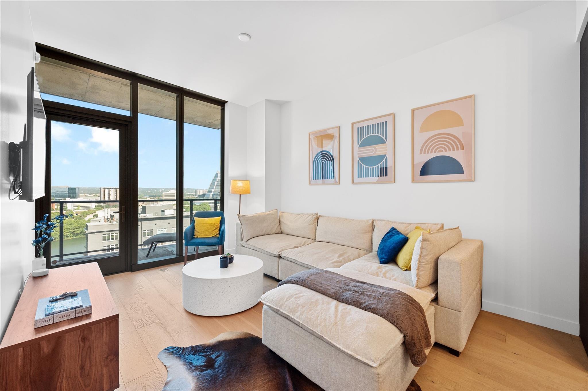 44 East Ave # 1404