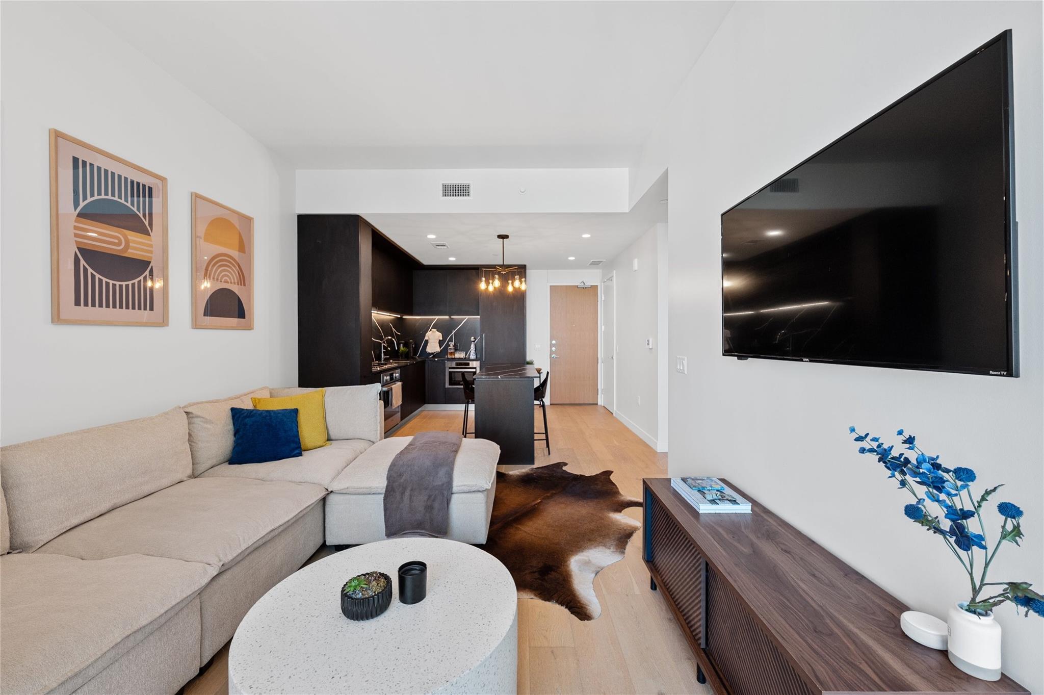 44 East Ave # 1404