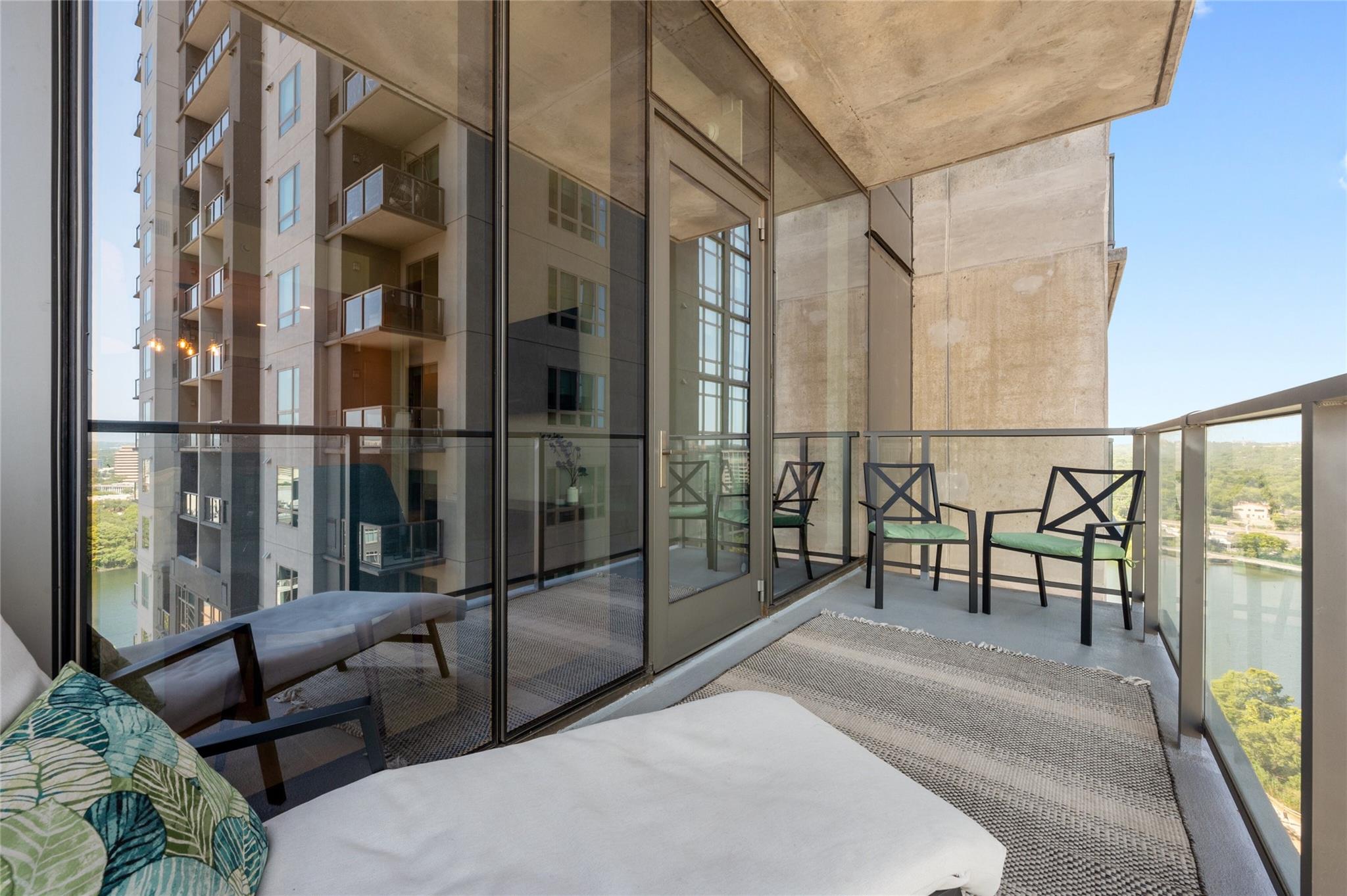 44 East Ave # 1404