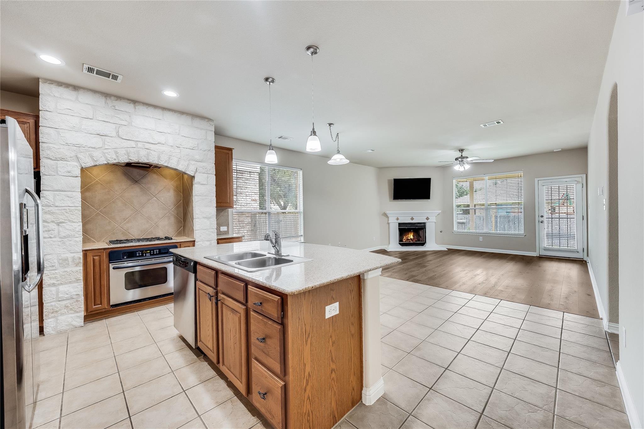 203 Arrowhead TRL