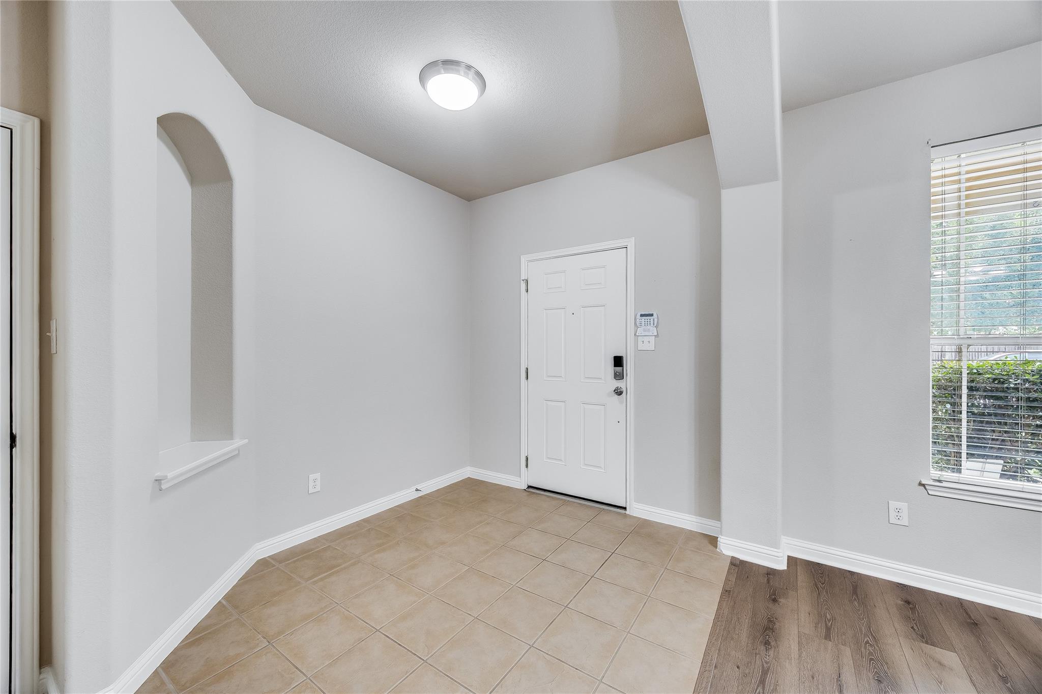 203 Arrowhead TRL