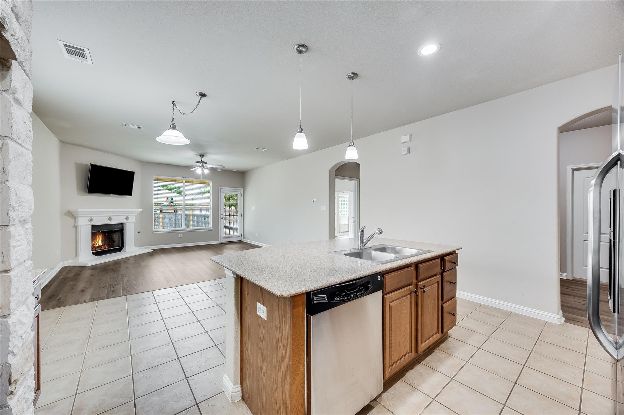 203 Arrowhead TRL