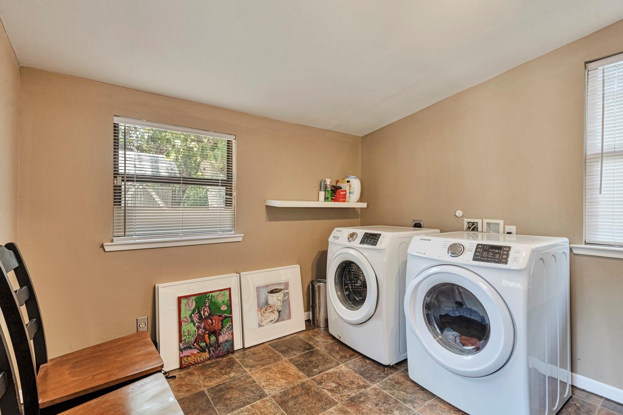 1715 W Saint Johns Ave