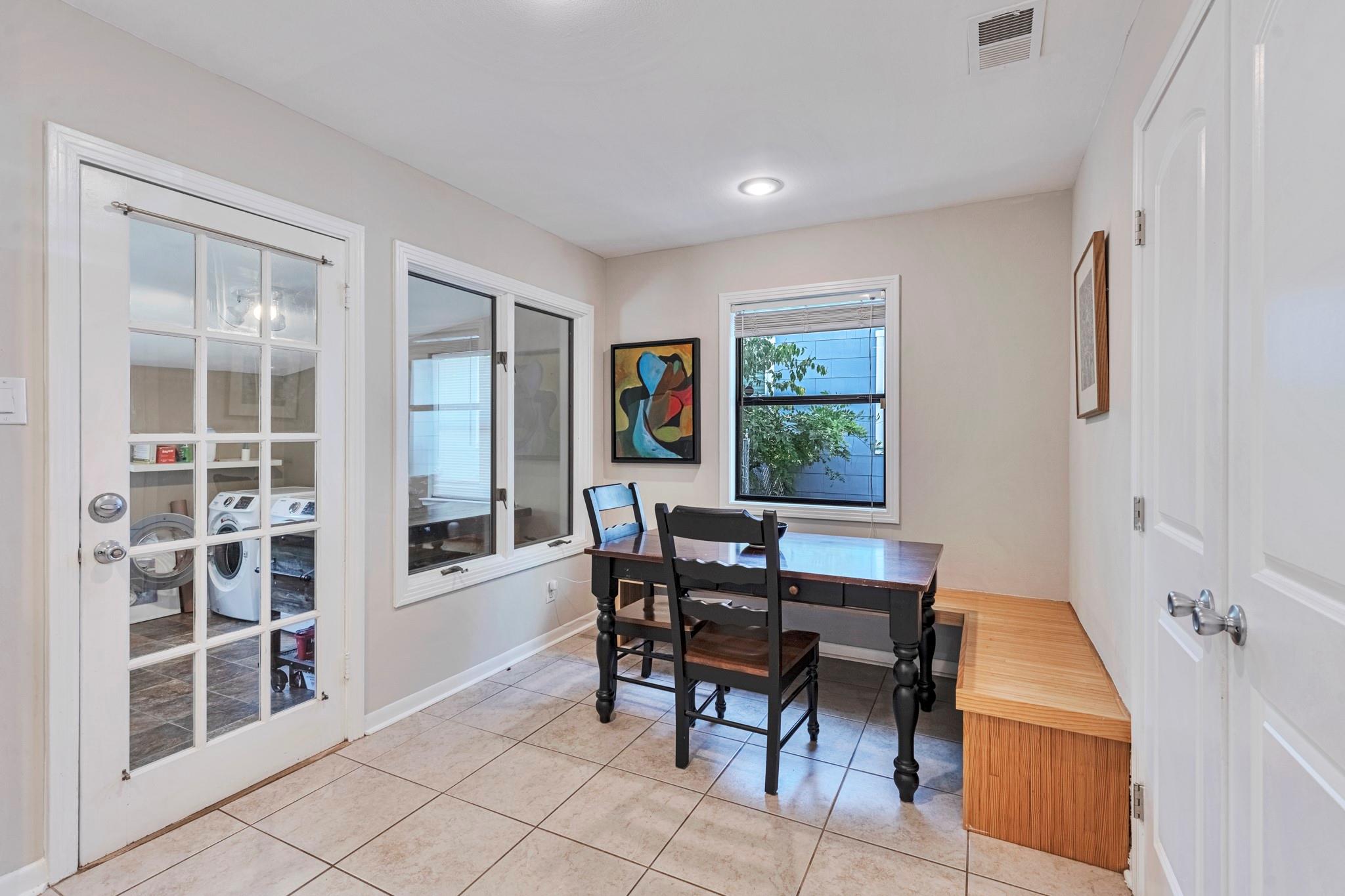 1715 W Saint Johns Ave