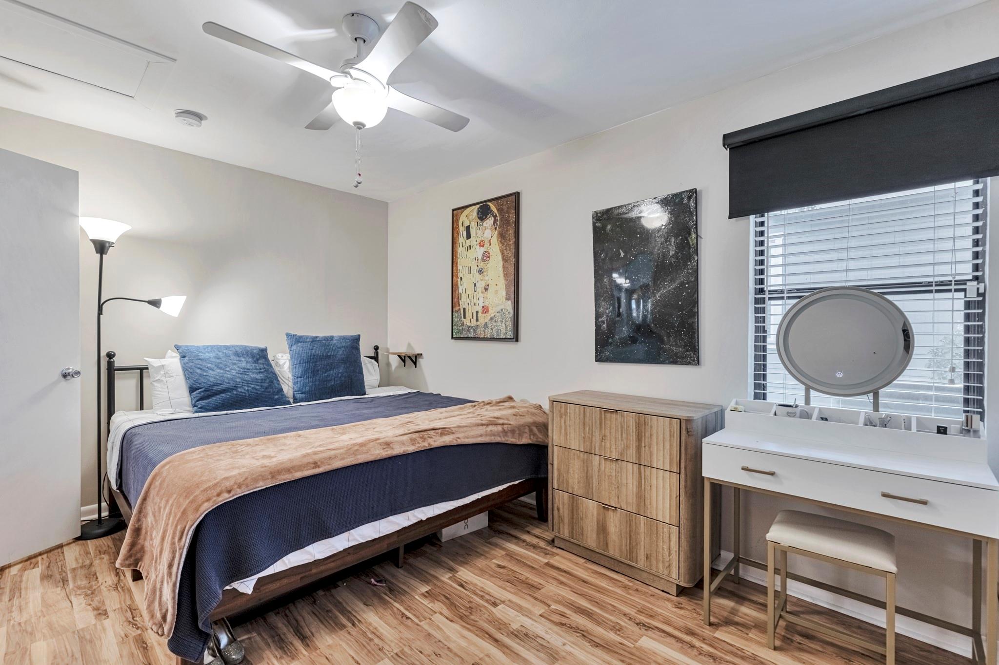 1715 W Saint Johns Ave