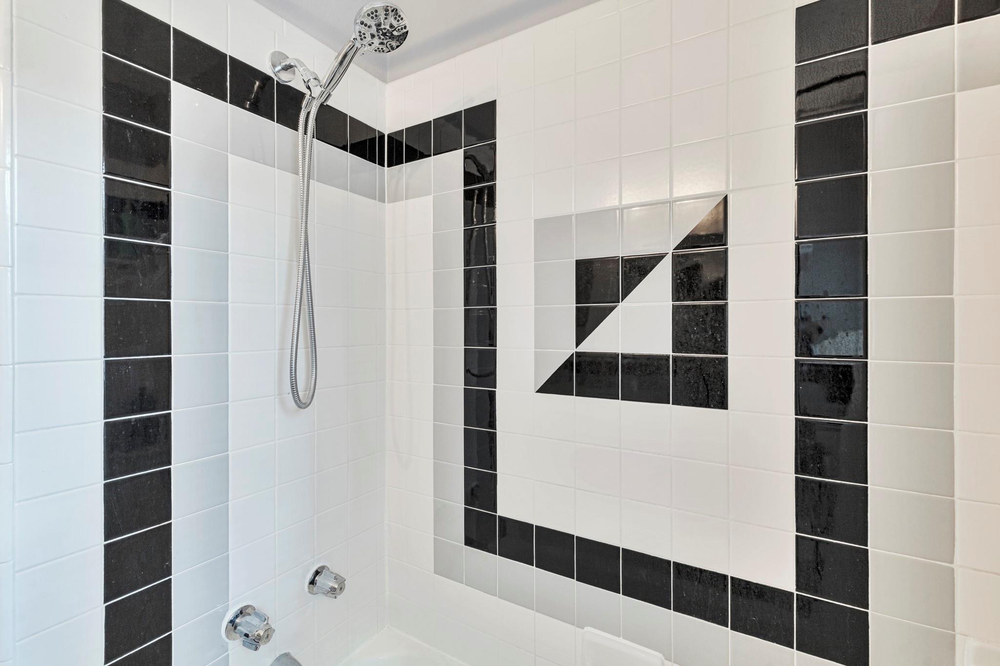 1715 W Saint Johns Ave