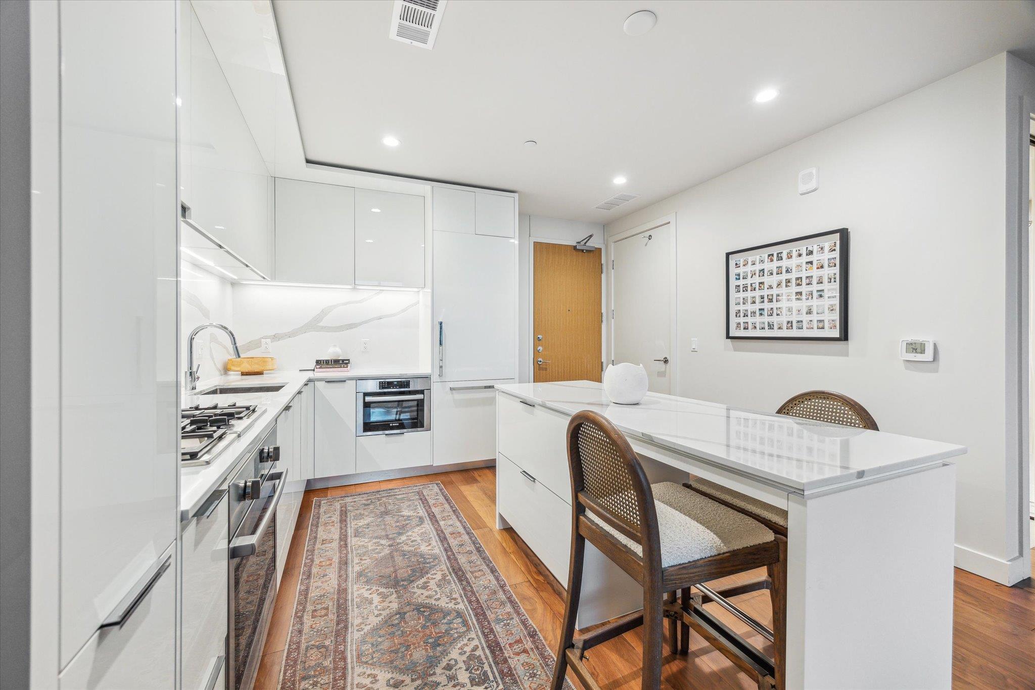 44 East Ave # 2304