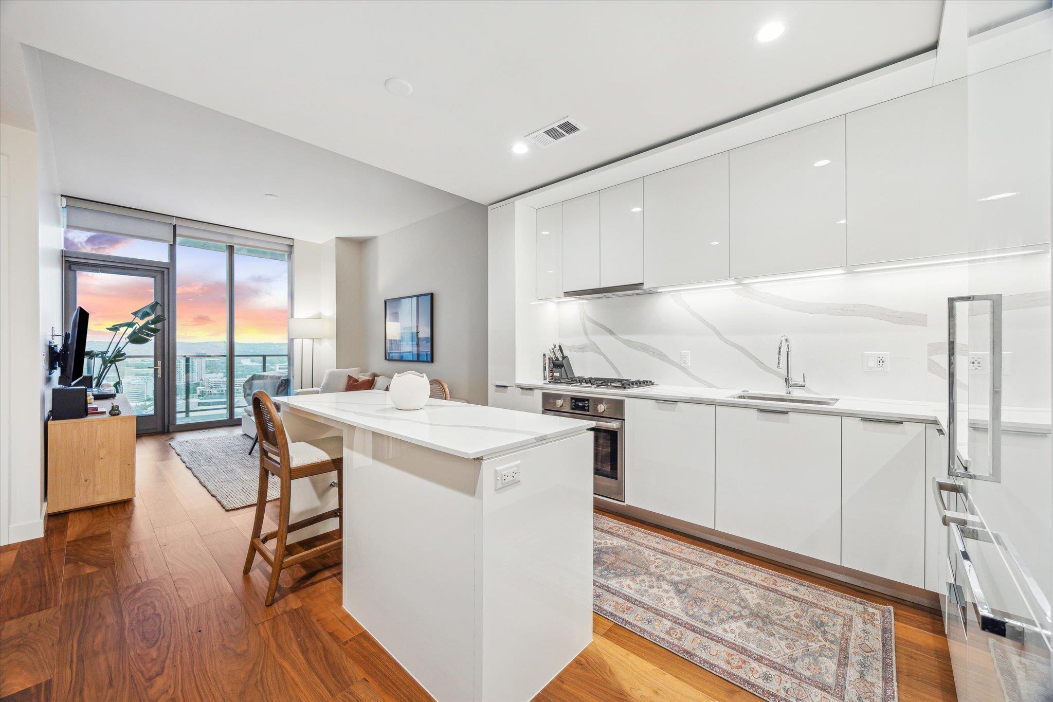 44 East Ave # 2304