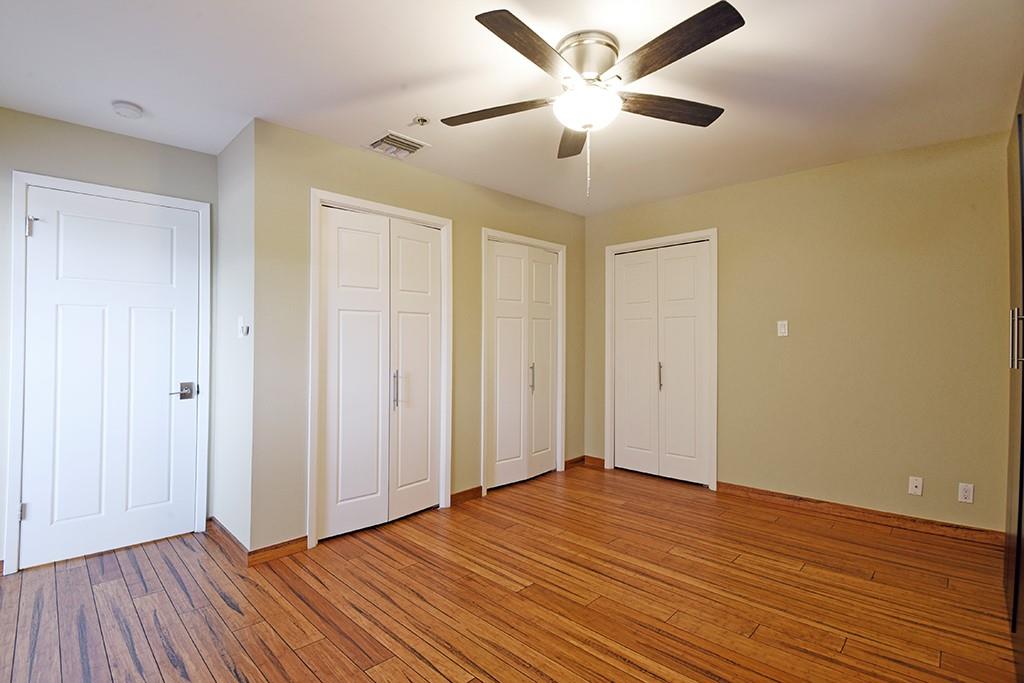 40 N Interstate 35 EXPY Unit: 2C2