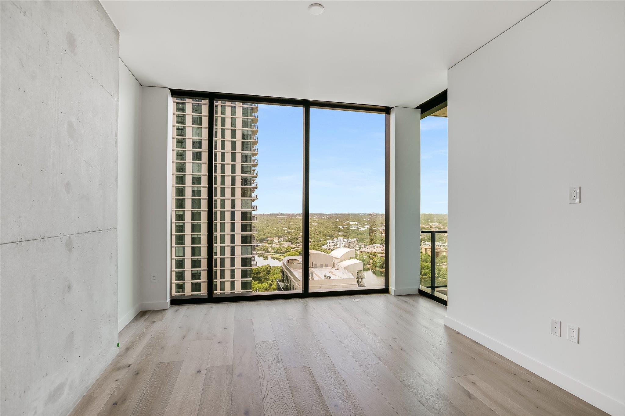 610 Davis ST # 2705