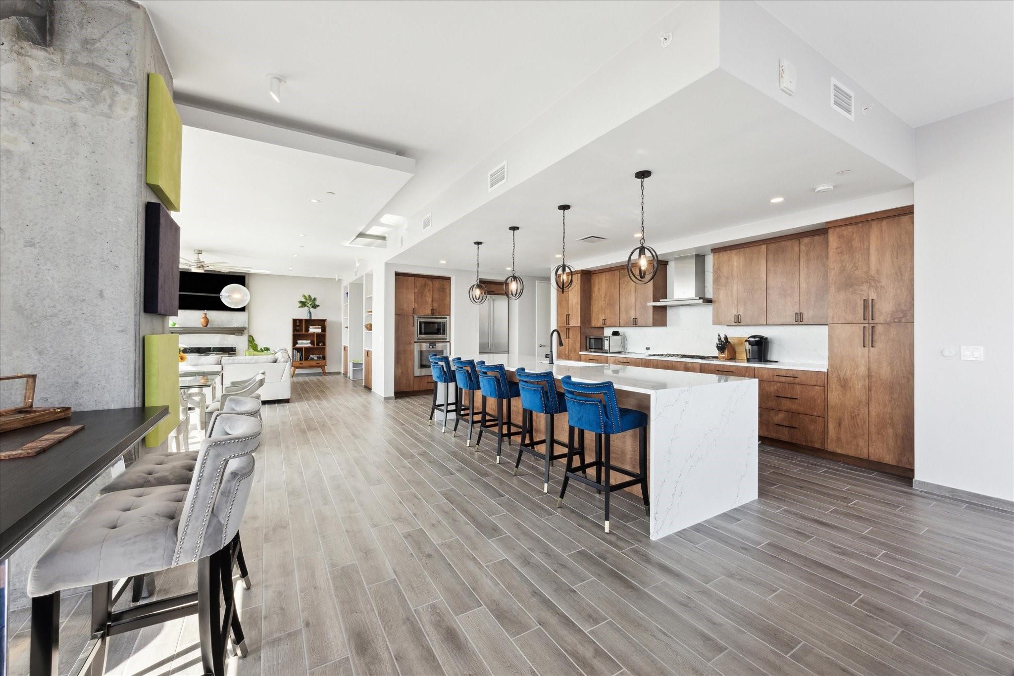 301 West Ave # 4005
