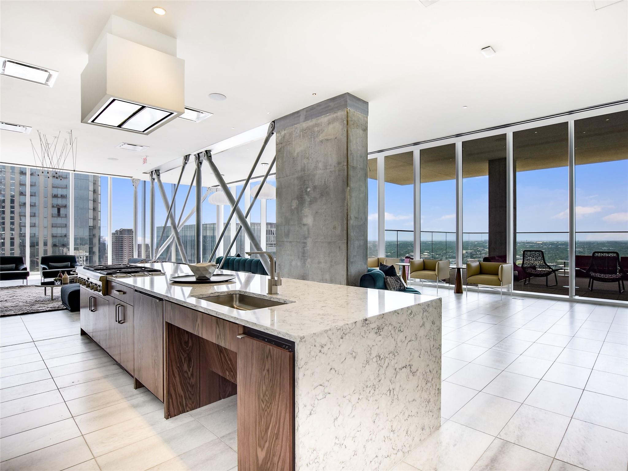 301 West Ave # 4005