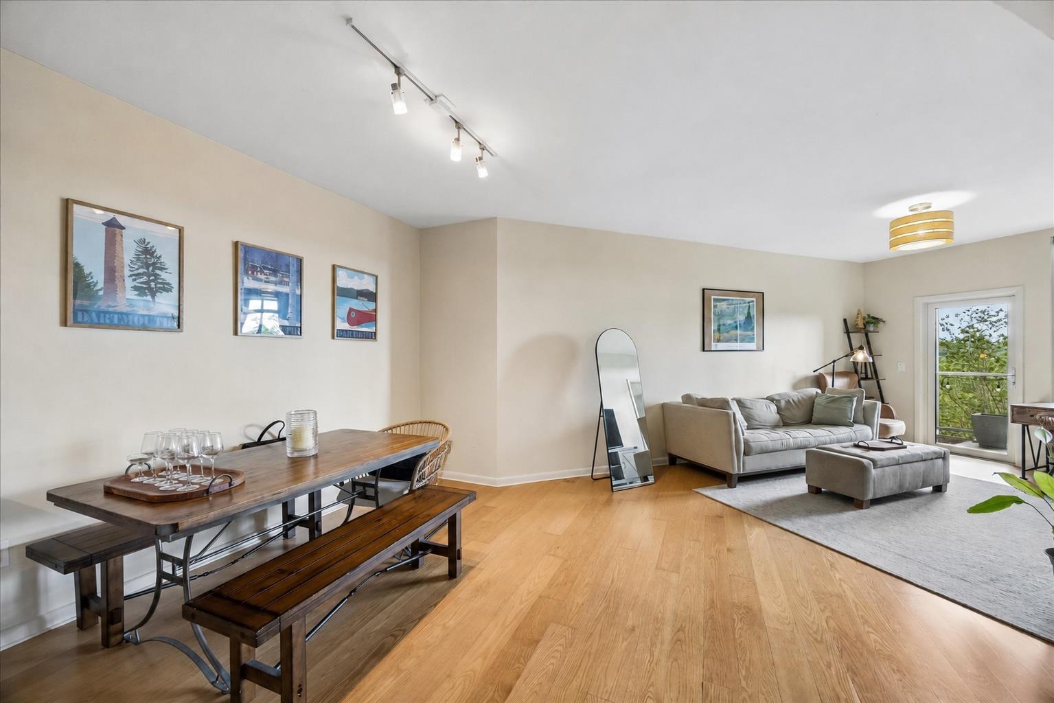 54 Rainey ST # 620