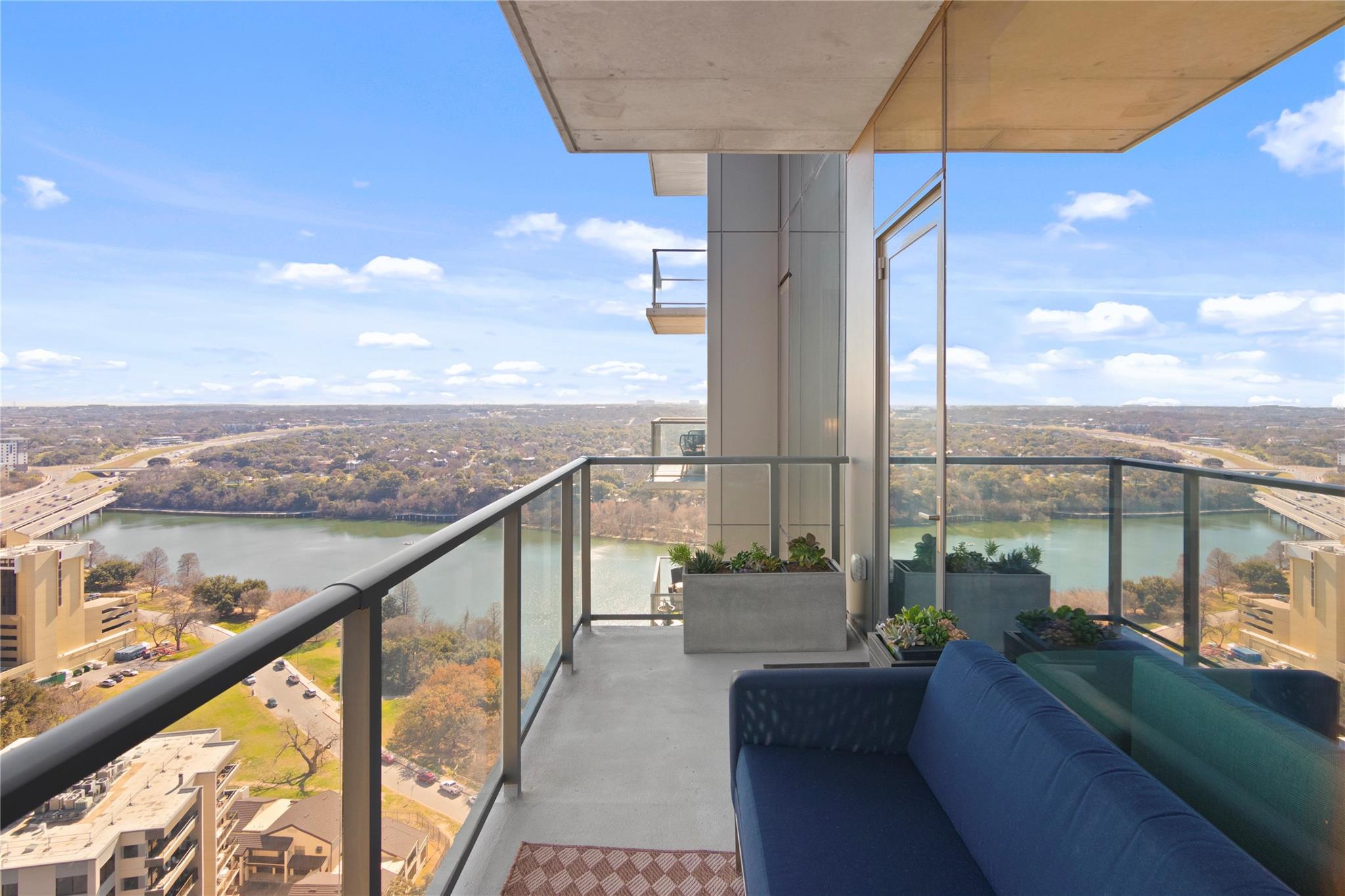 44 East Ave # 2309