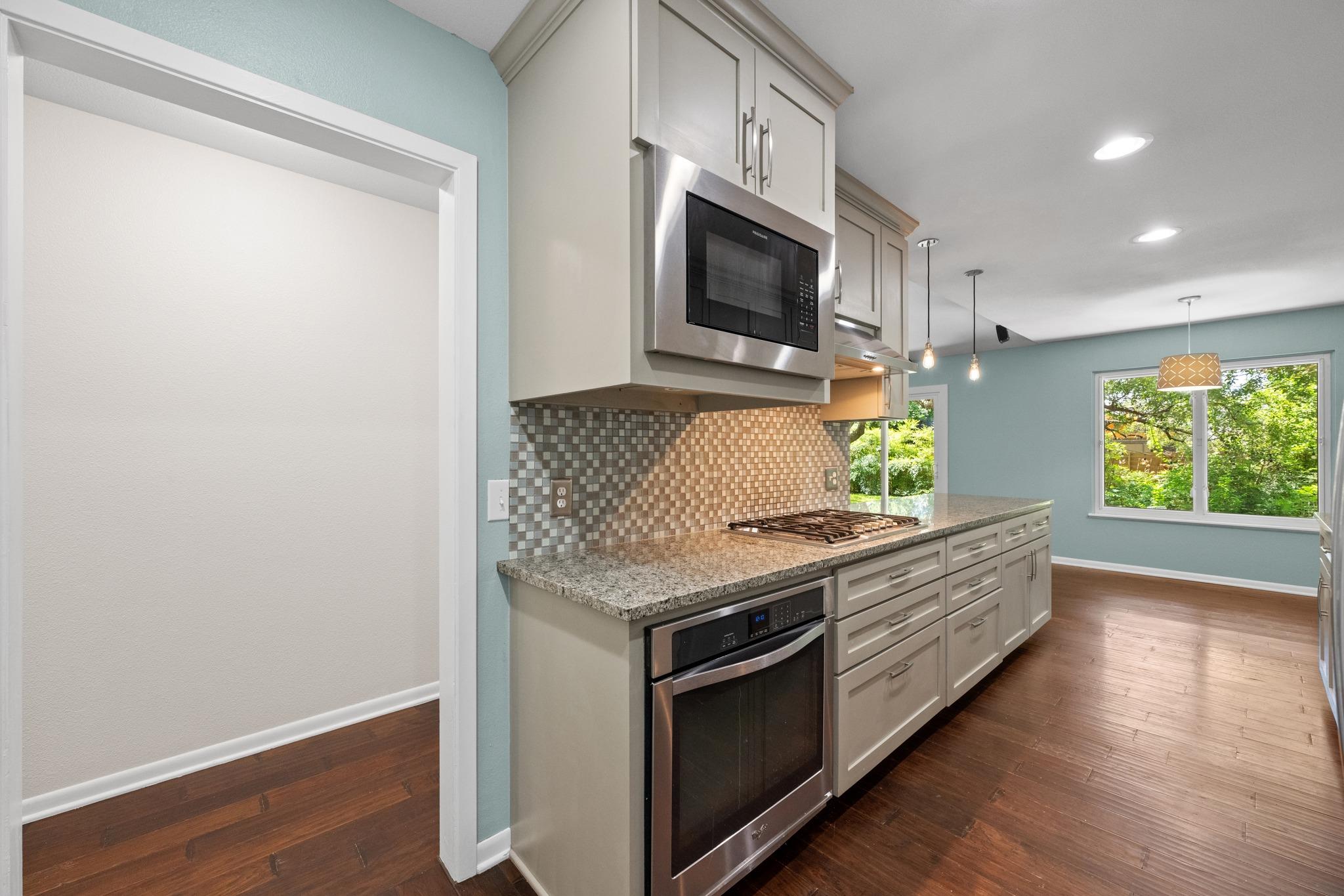 3111 Stanwood DR