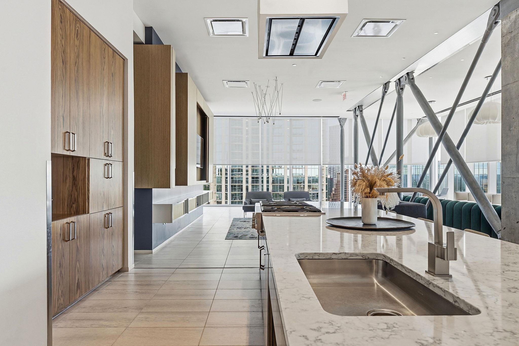 301 West Ave # 2201