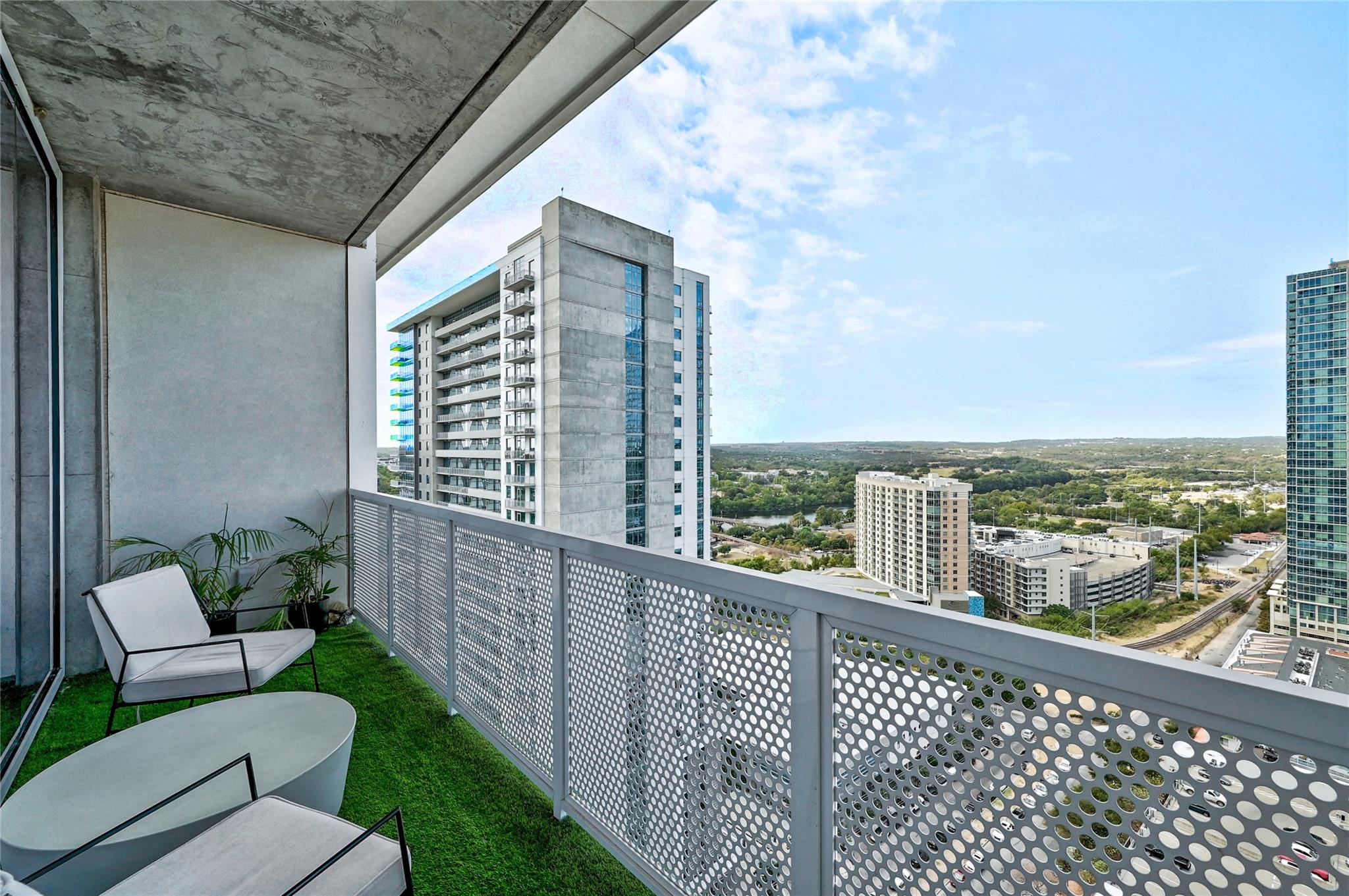 301 West Ave # 2201