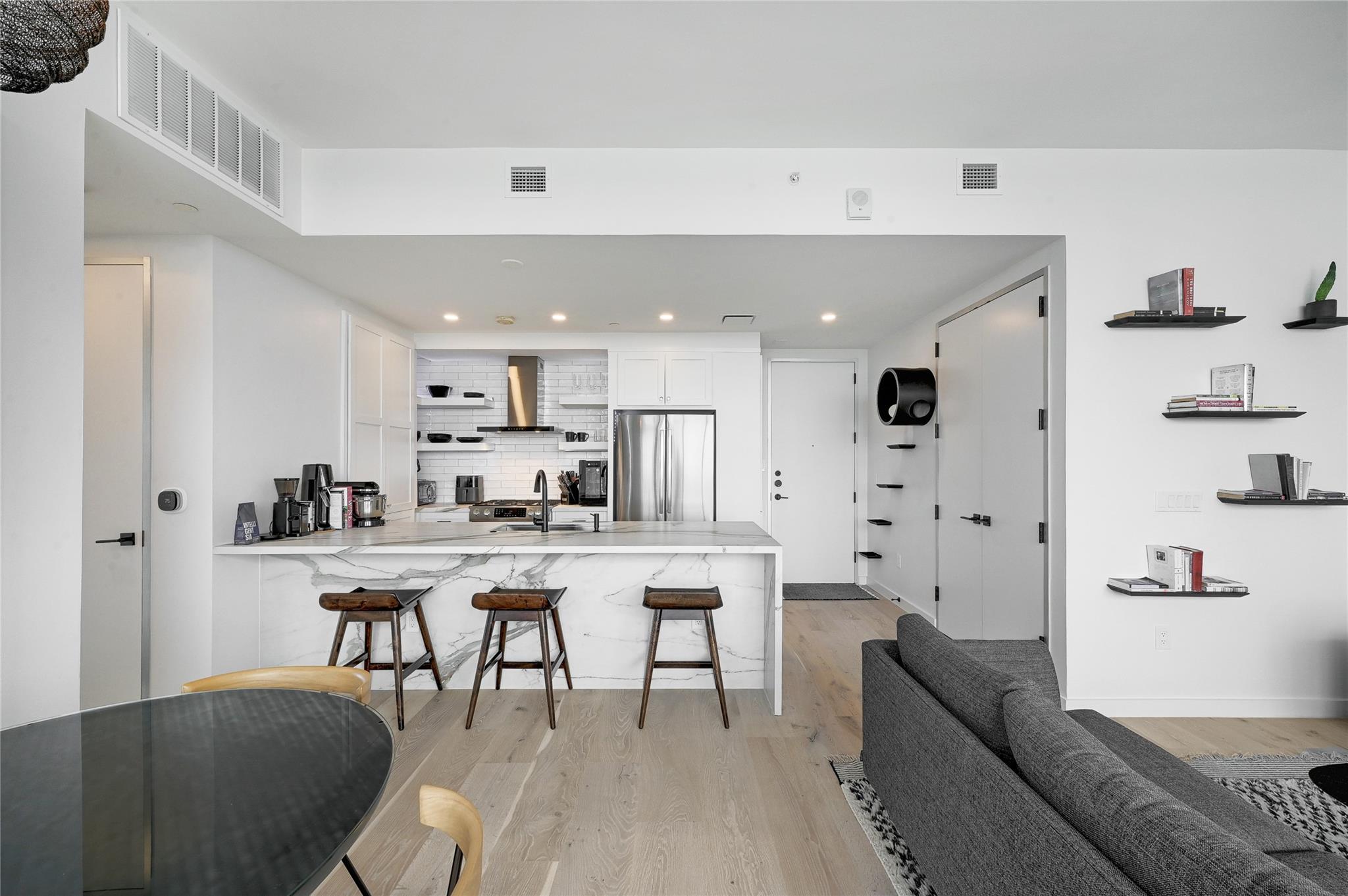 301 West Ave # 2201