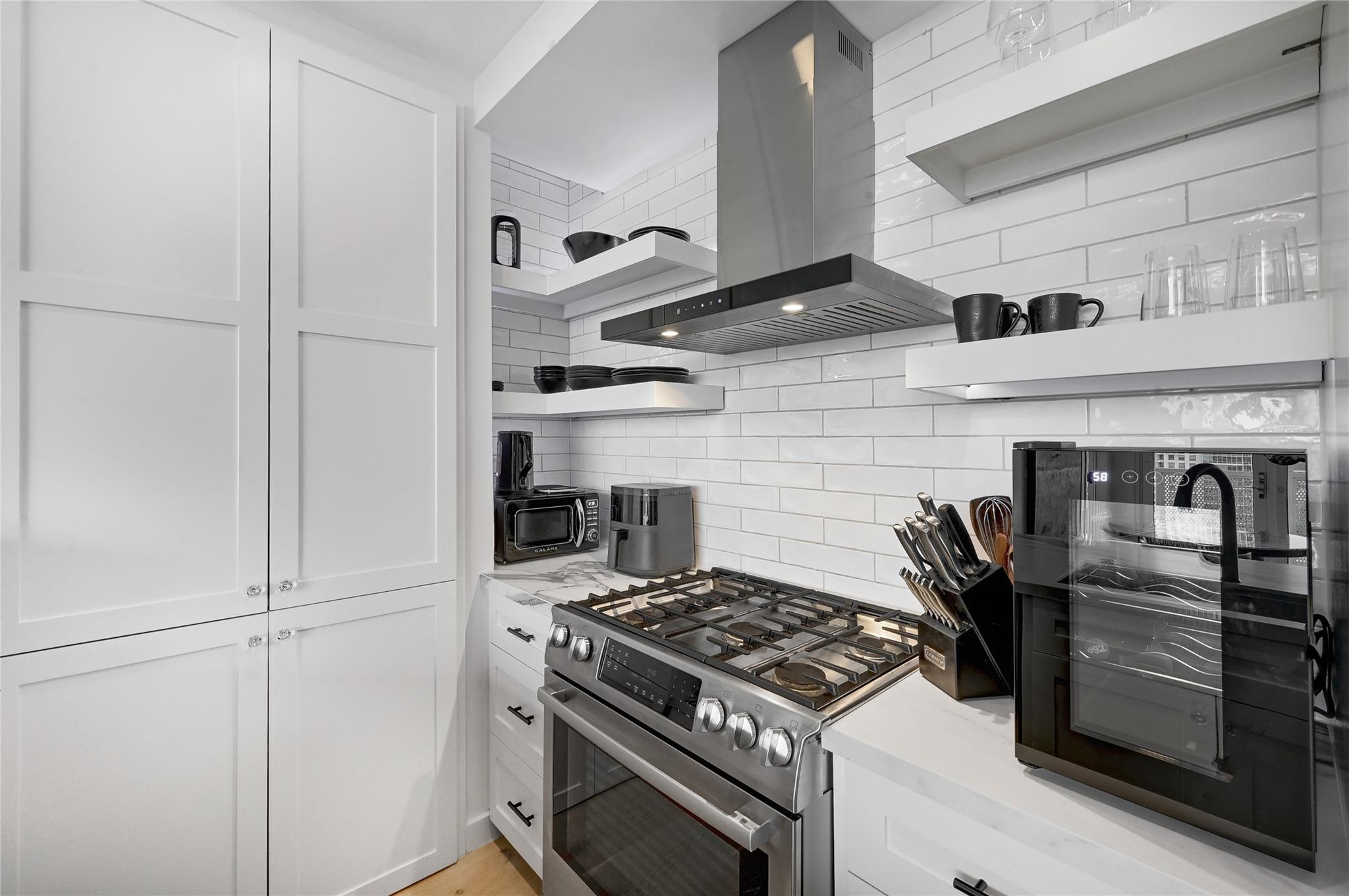 301 West Ave # 2201