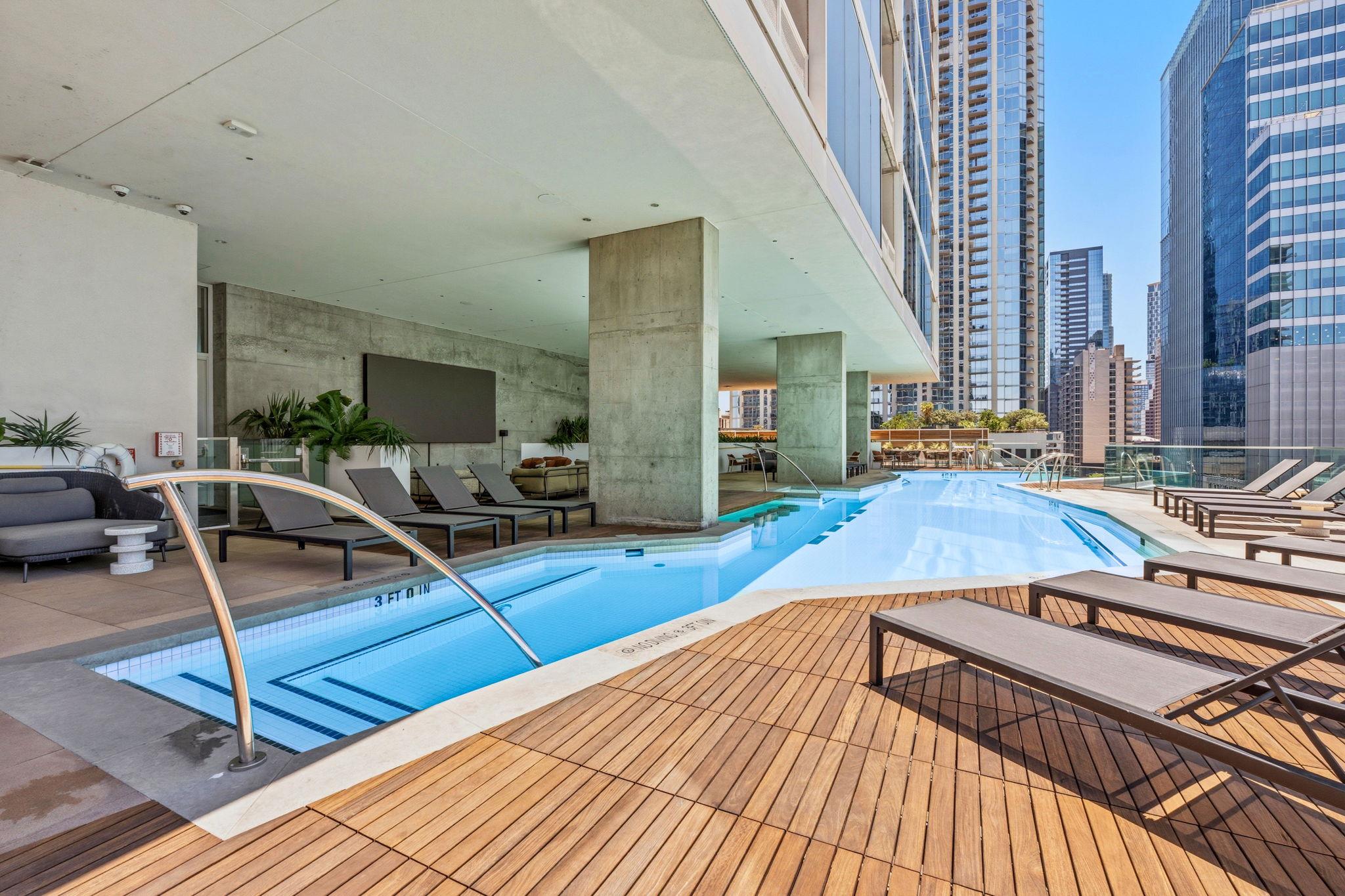 301 West Ave # 2201