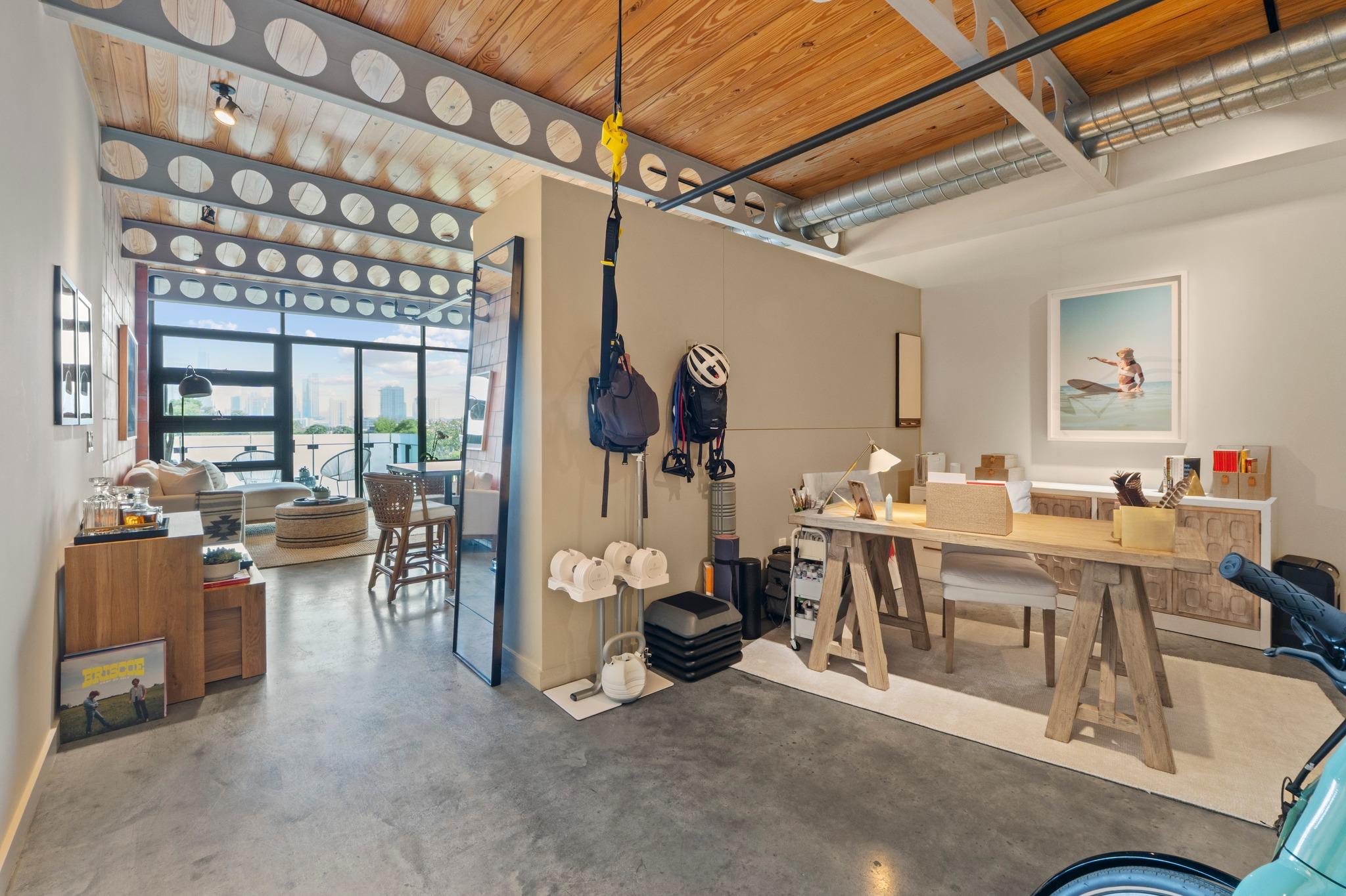 1401 Eva ST # 402