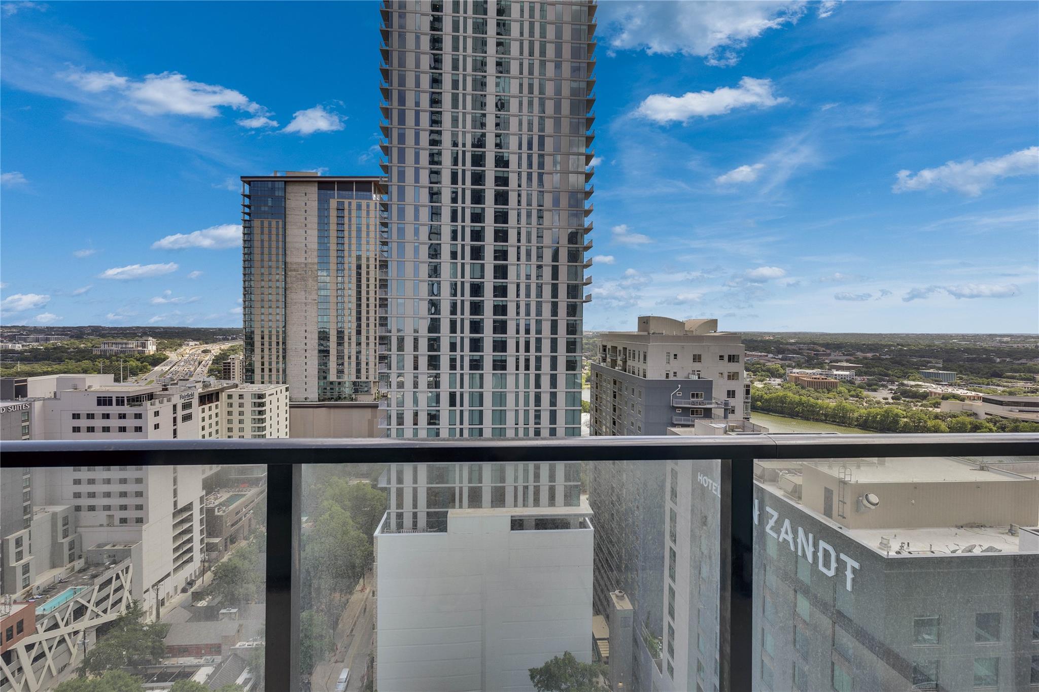 610 Davis ST # 2103