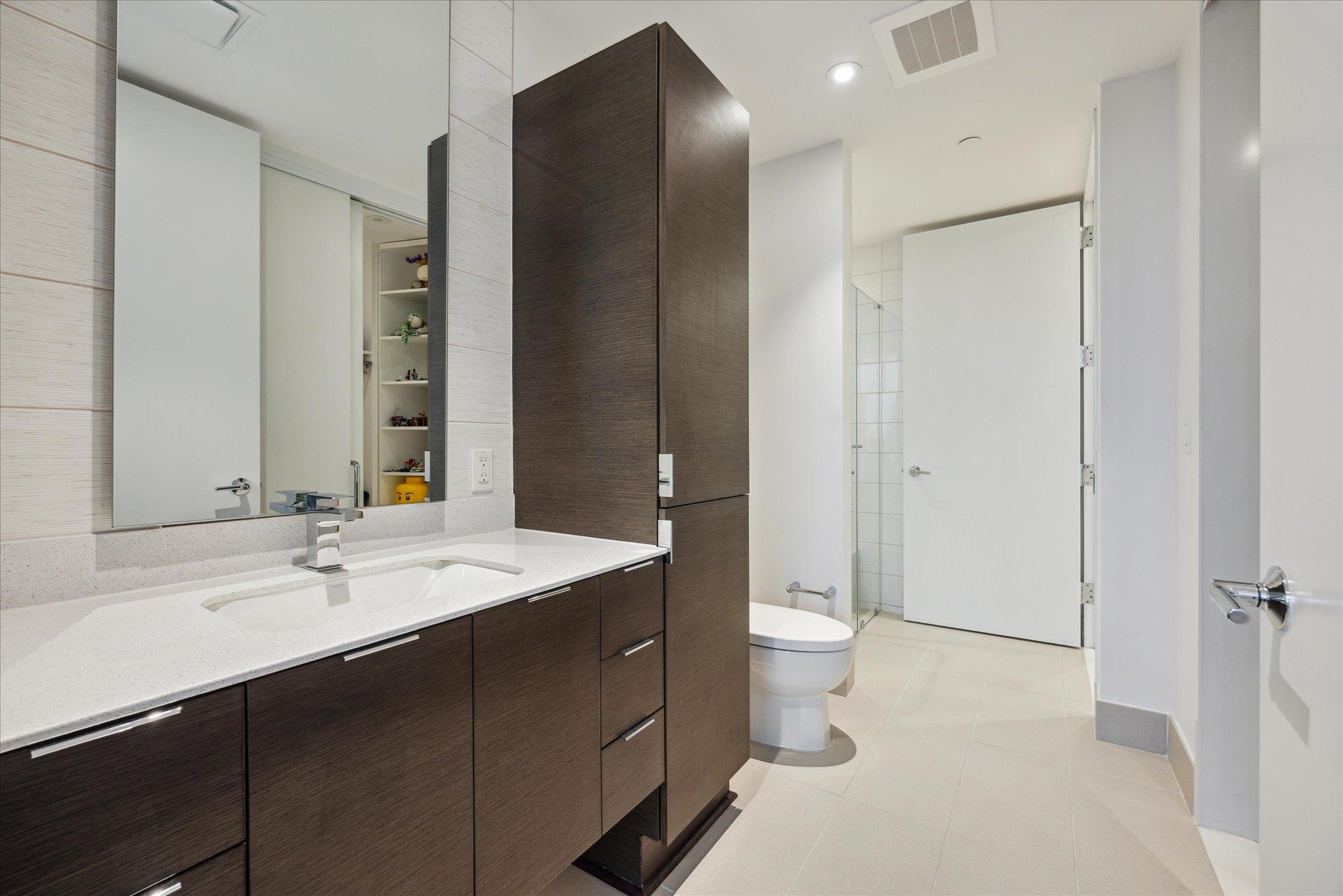 301 West Ave # 4703