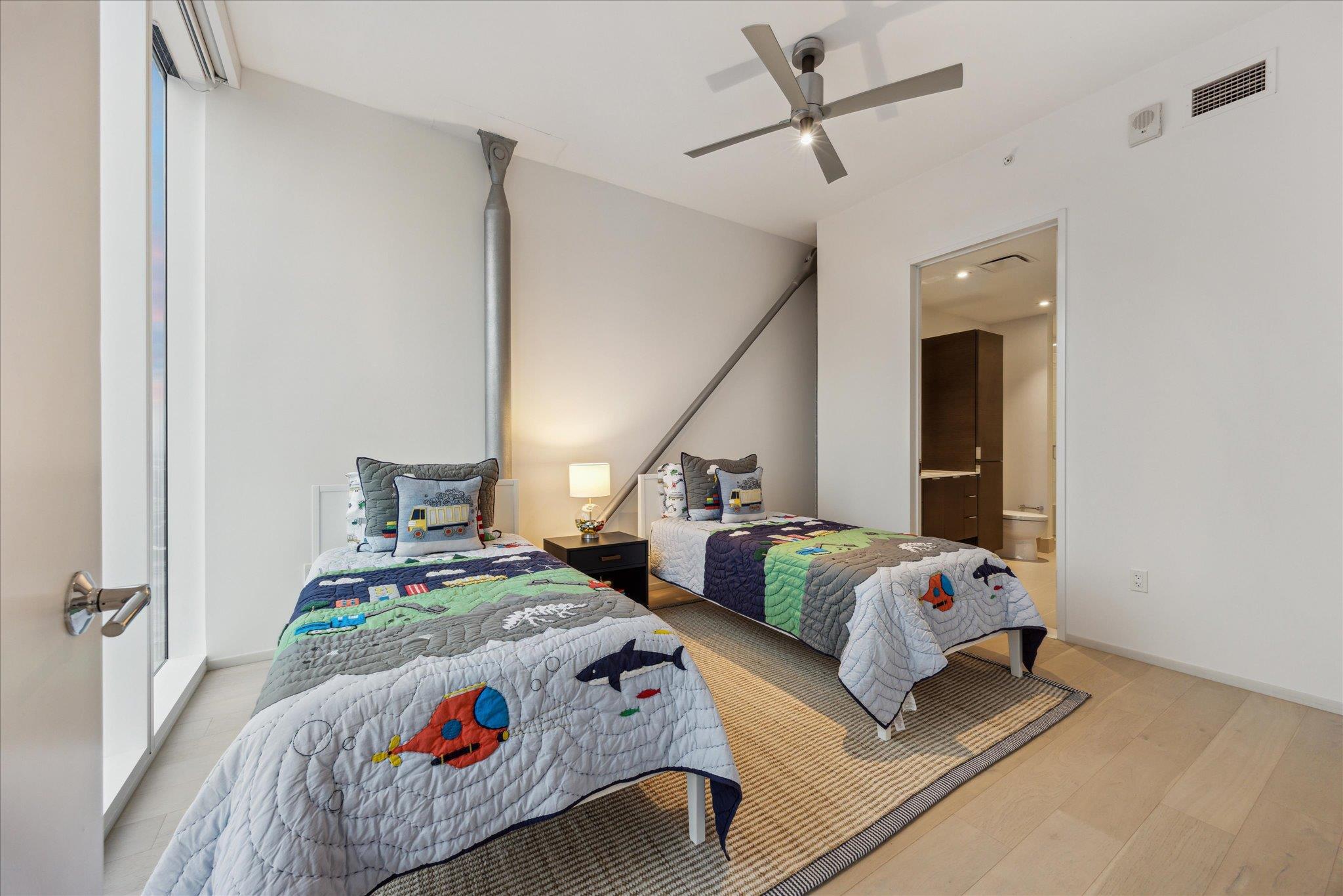 301 West Ave # 4703